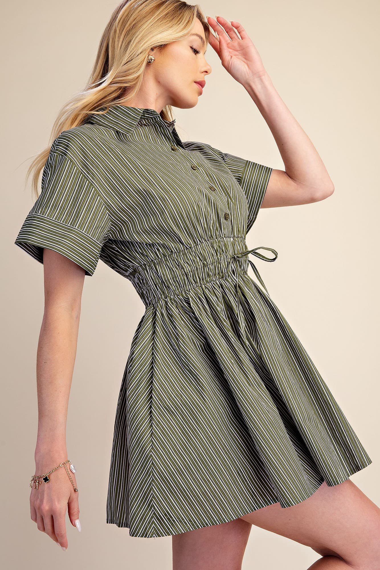 D8406 - OLIVE