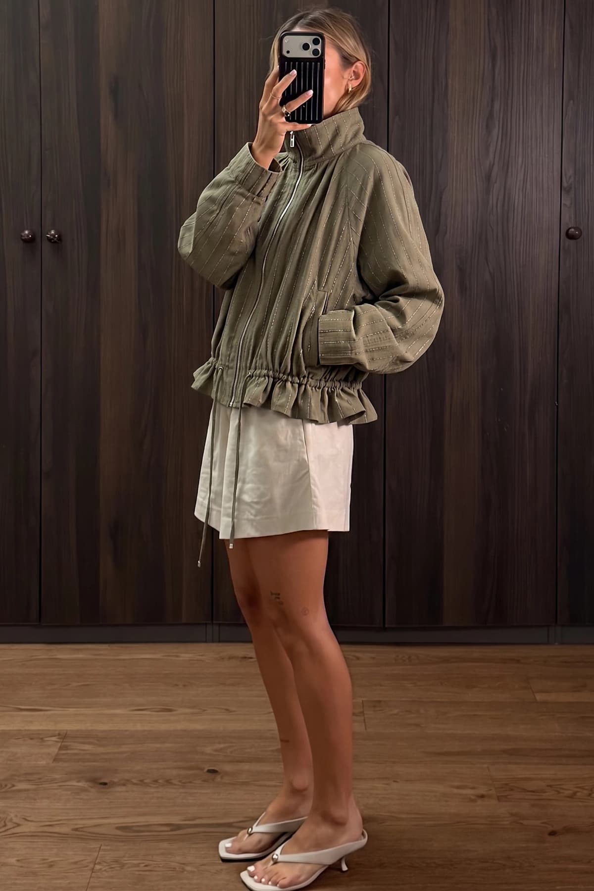 J9161 - OLIVE