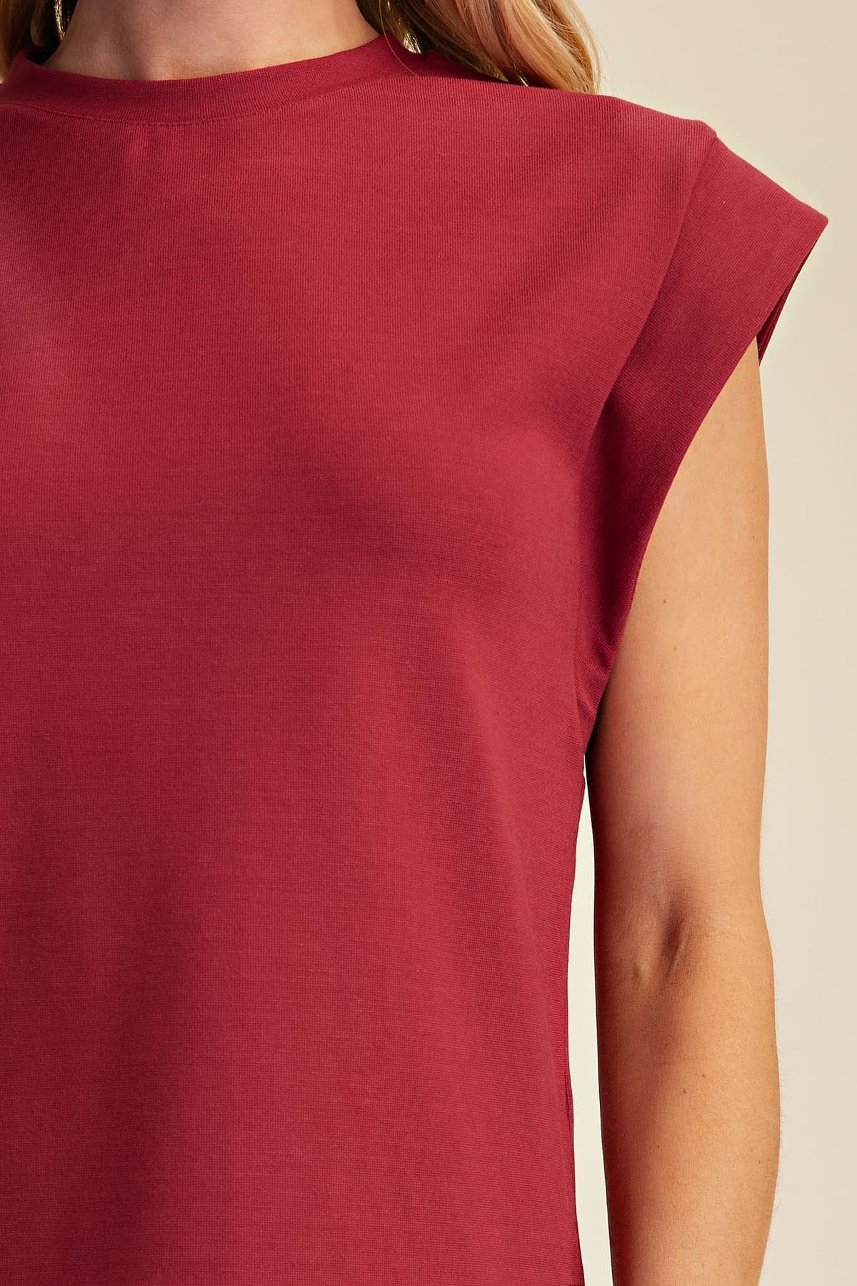 T8356 - BURGUNDY