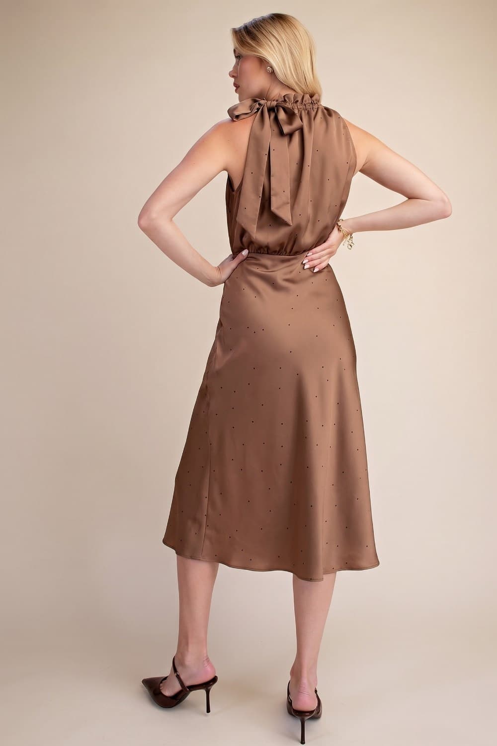 D8401 - BROWN