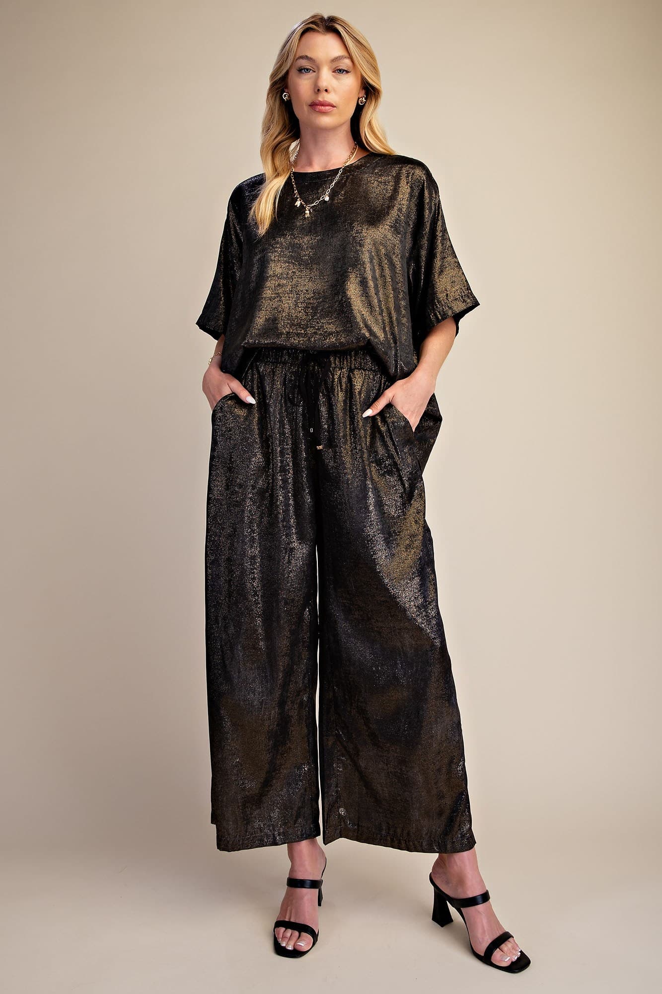 P8369 - BLACK