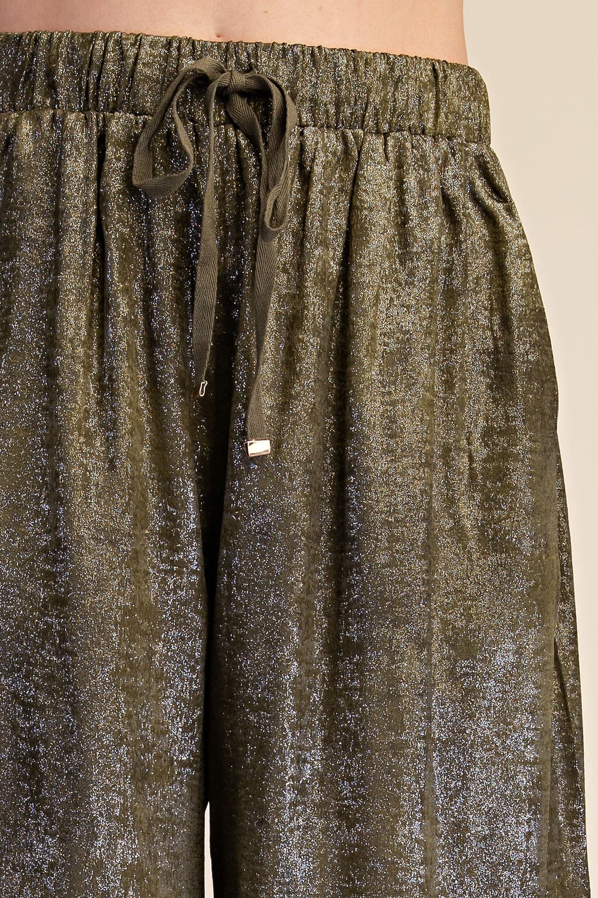P8369 - OLIVE