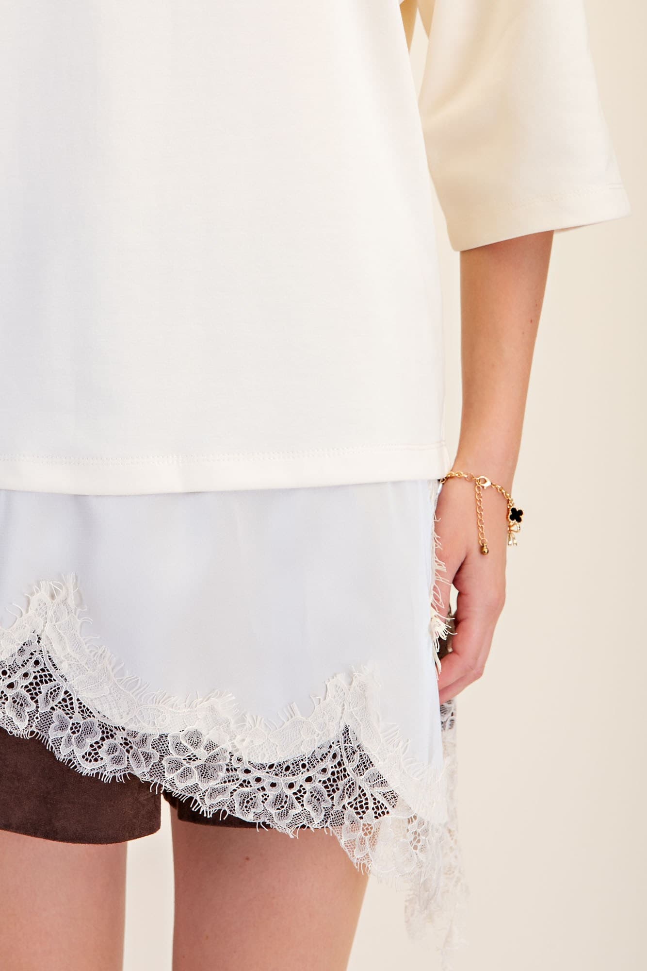 T8383 - IVORY