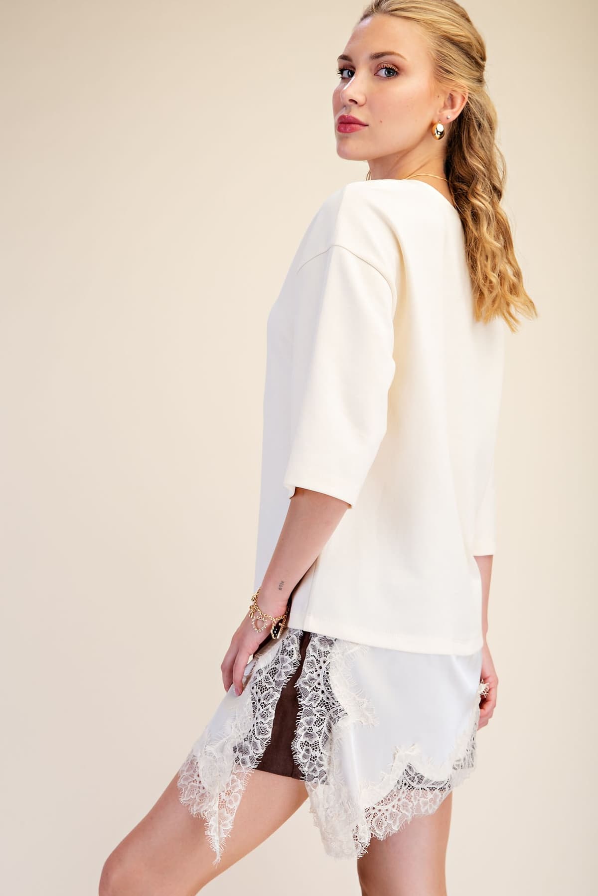 T8383 - IVORY
