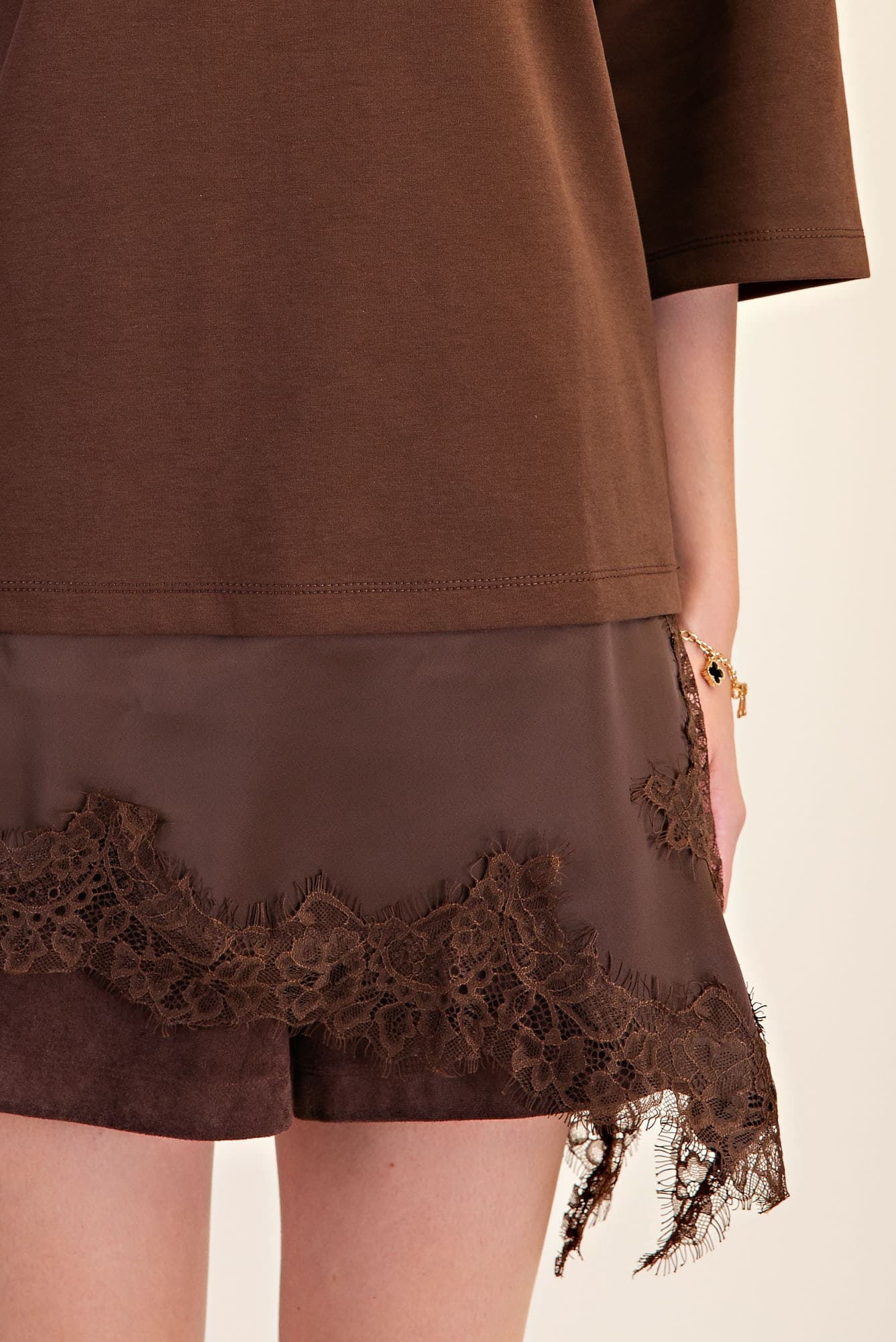 T8383 - BROWN