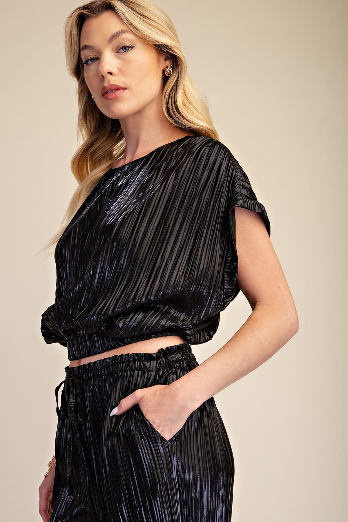 T9235 - BLACK