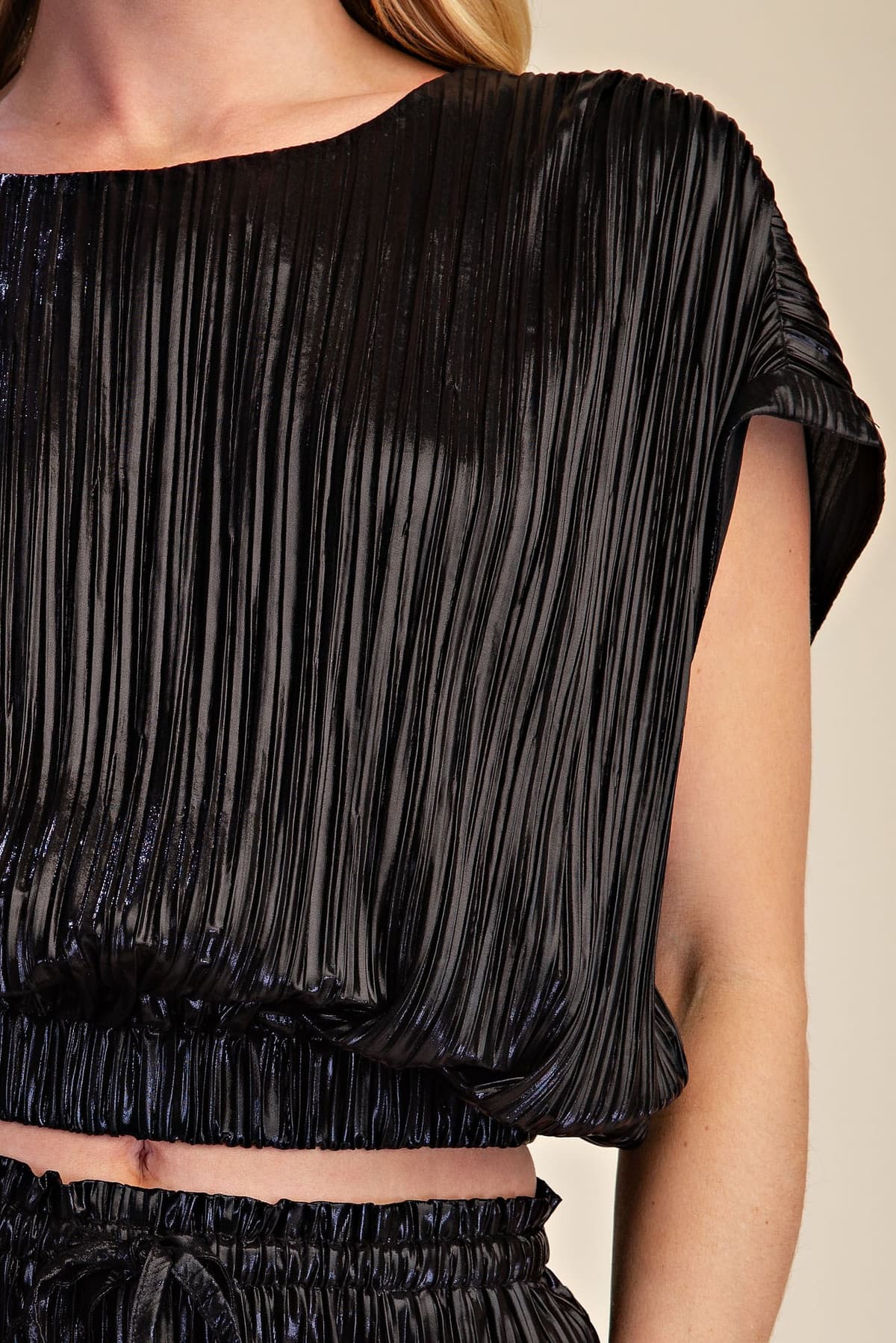 T9235 - BLACK