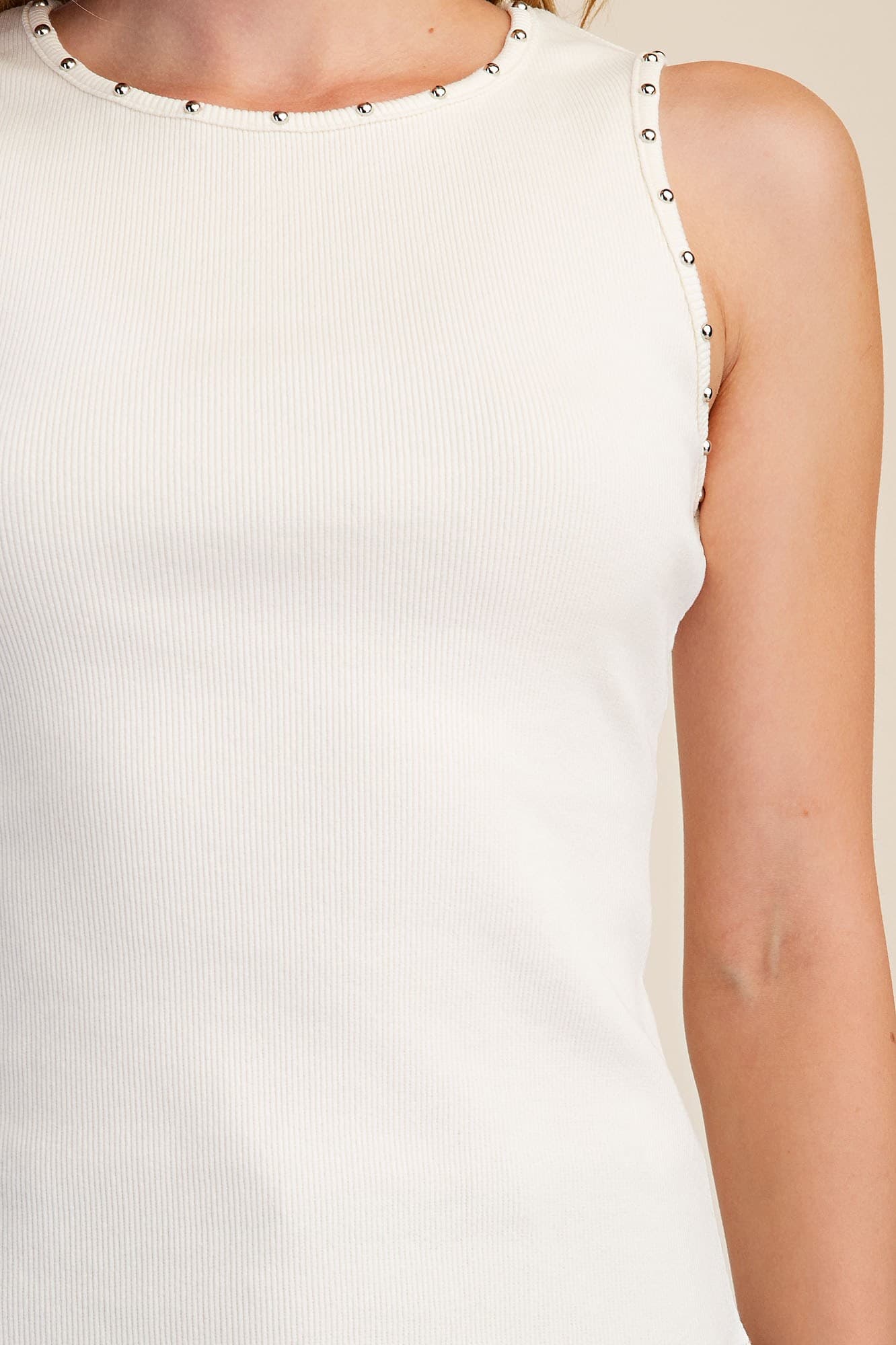 T8384 - IVORY