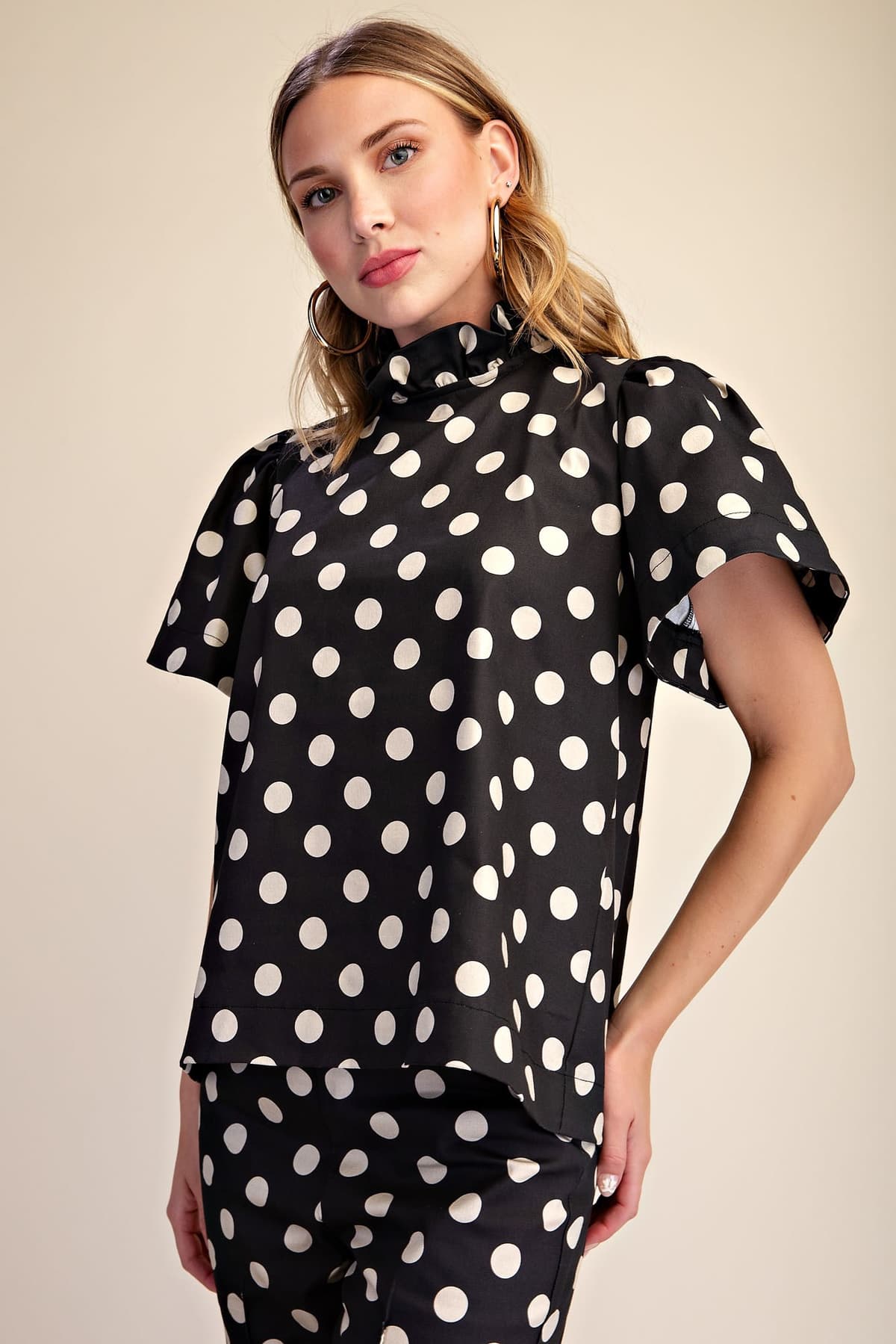 T8393 - BLACK