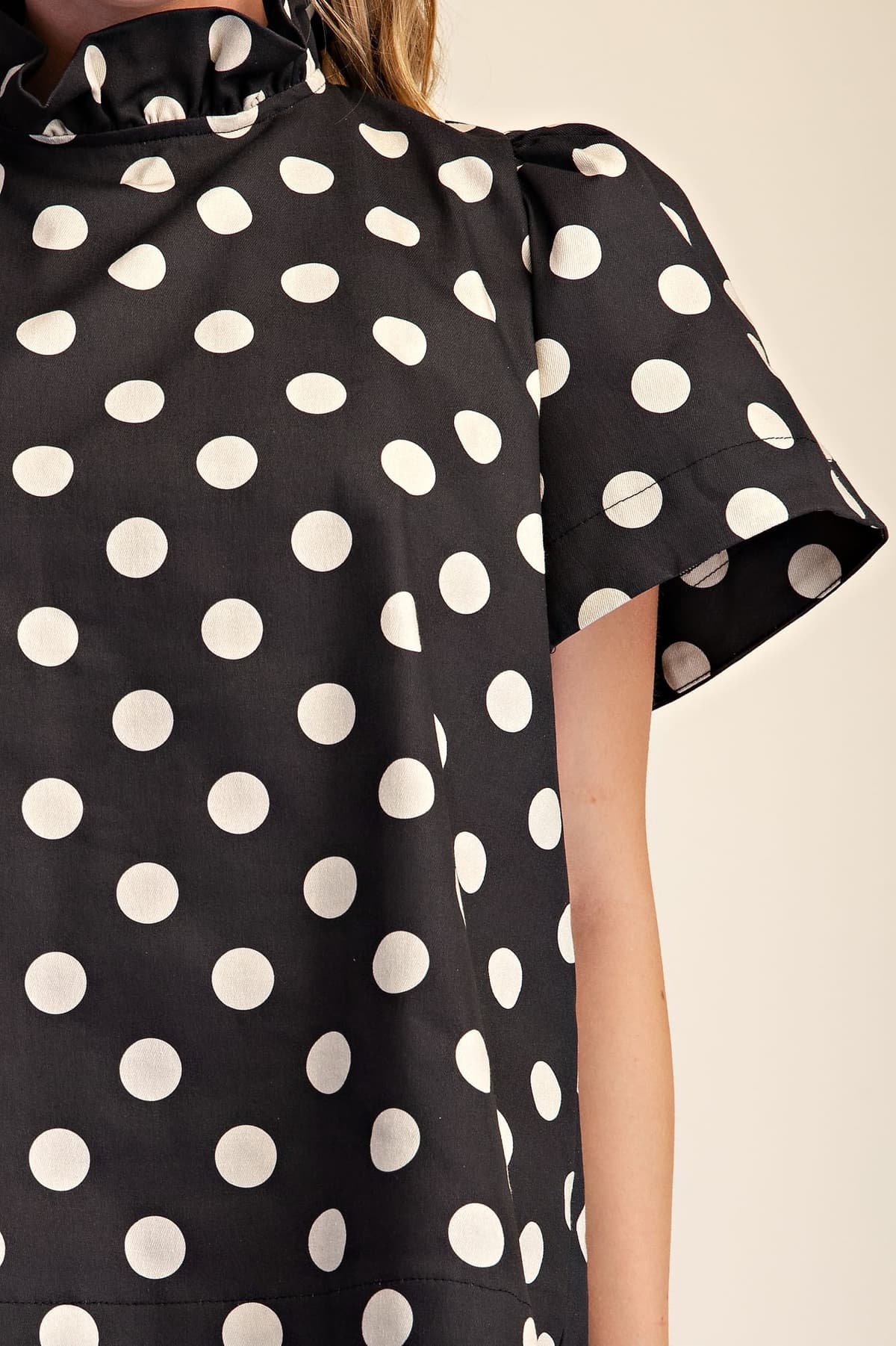 T8393 - BLACK