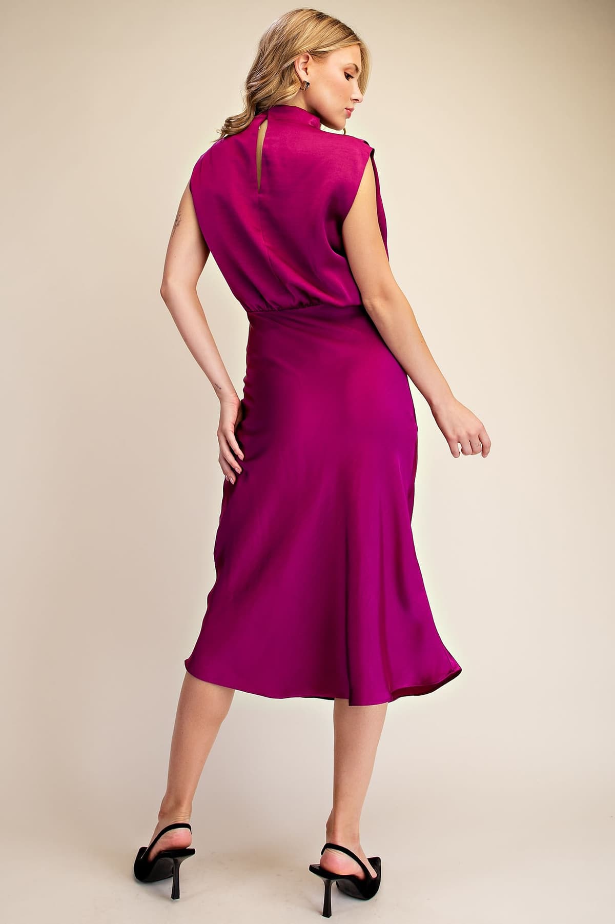 D8397 - PLUM