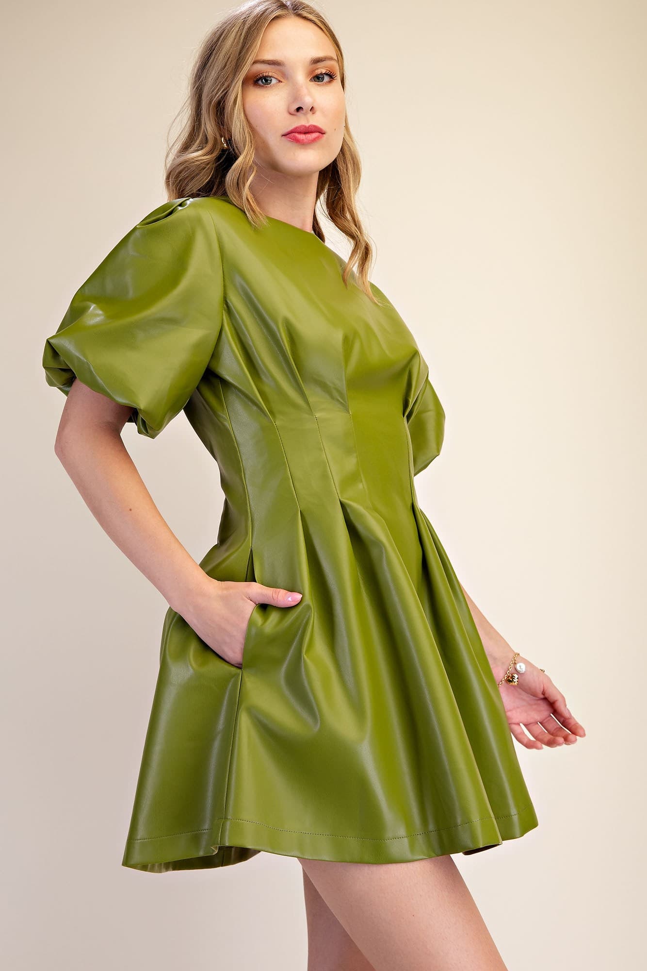 D9207 - OLIVE