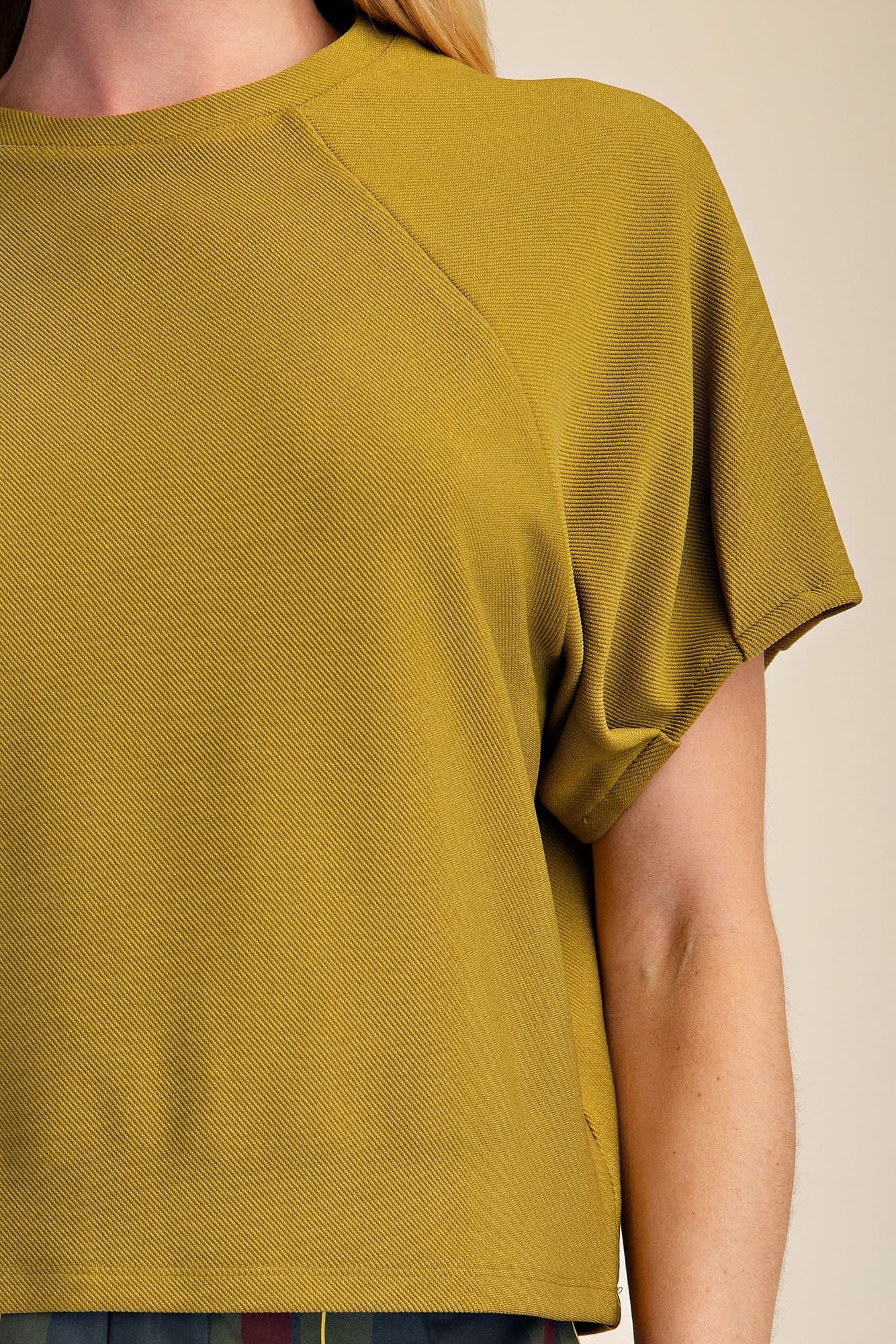 T8375 - LIGHT OLIVE