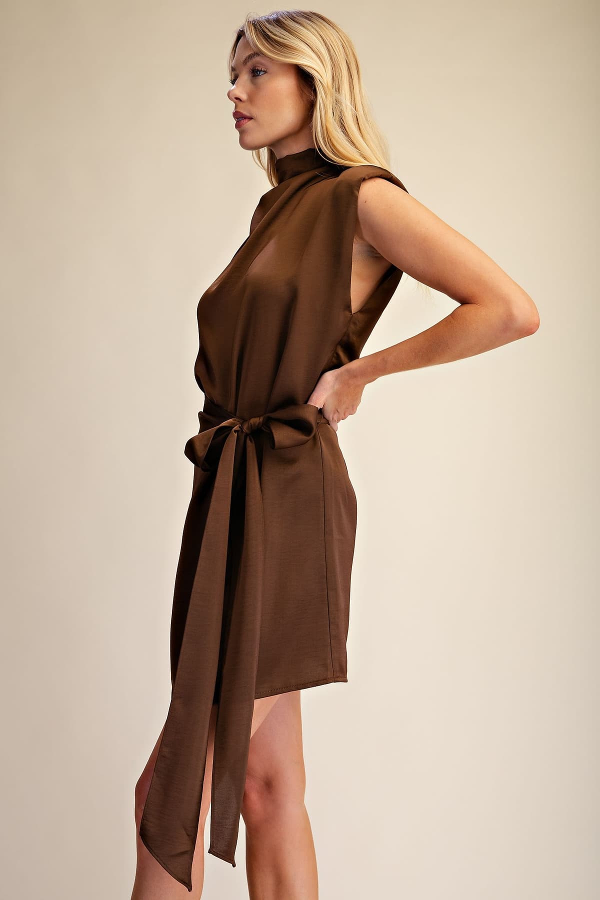 D9243 - BROWN