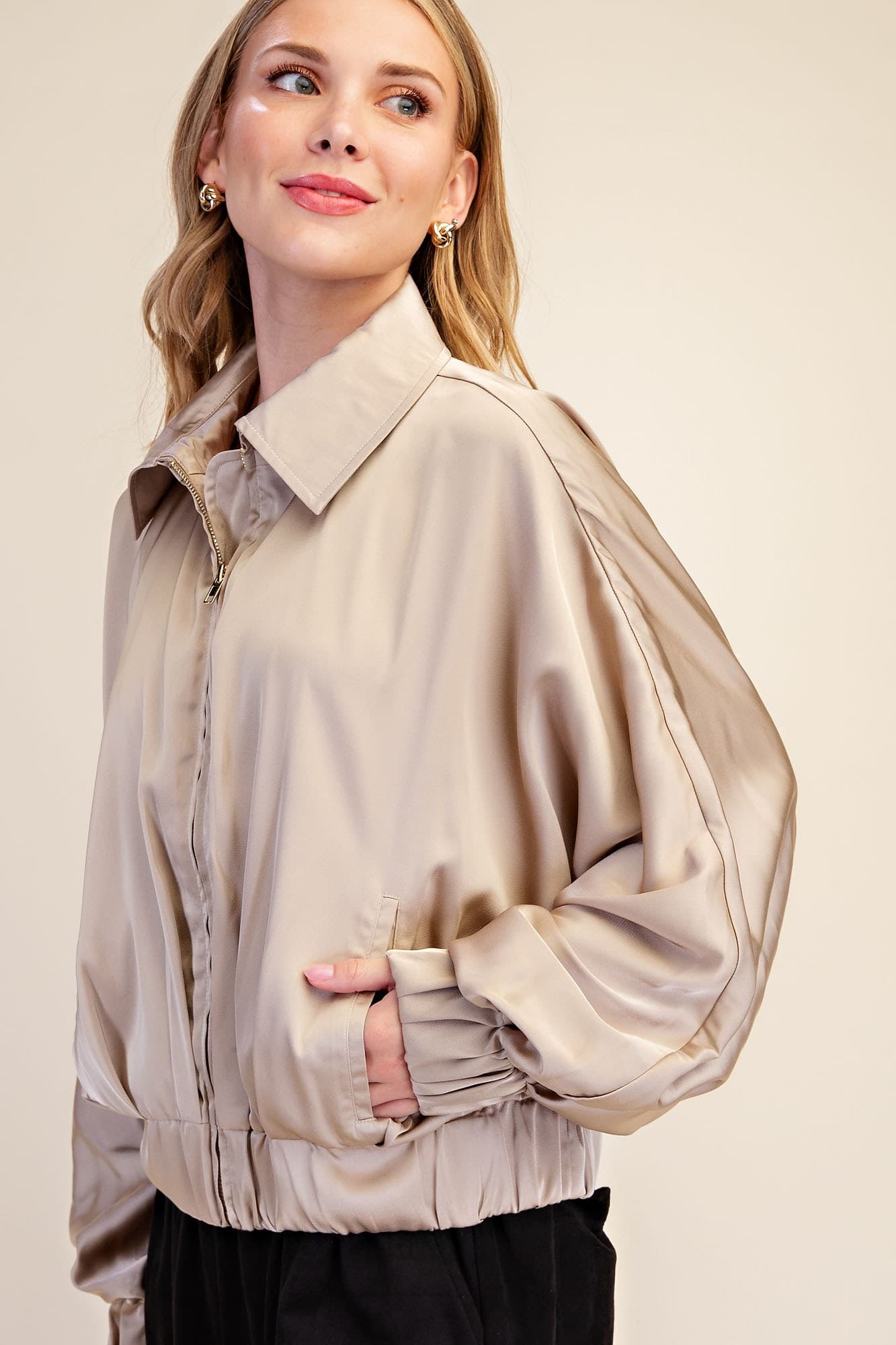 J8389 - BEIGE