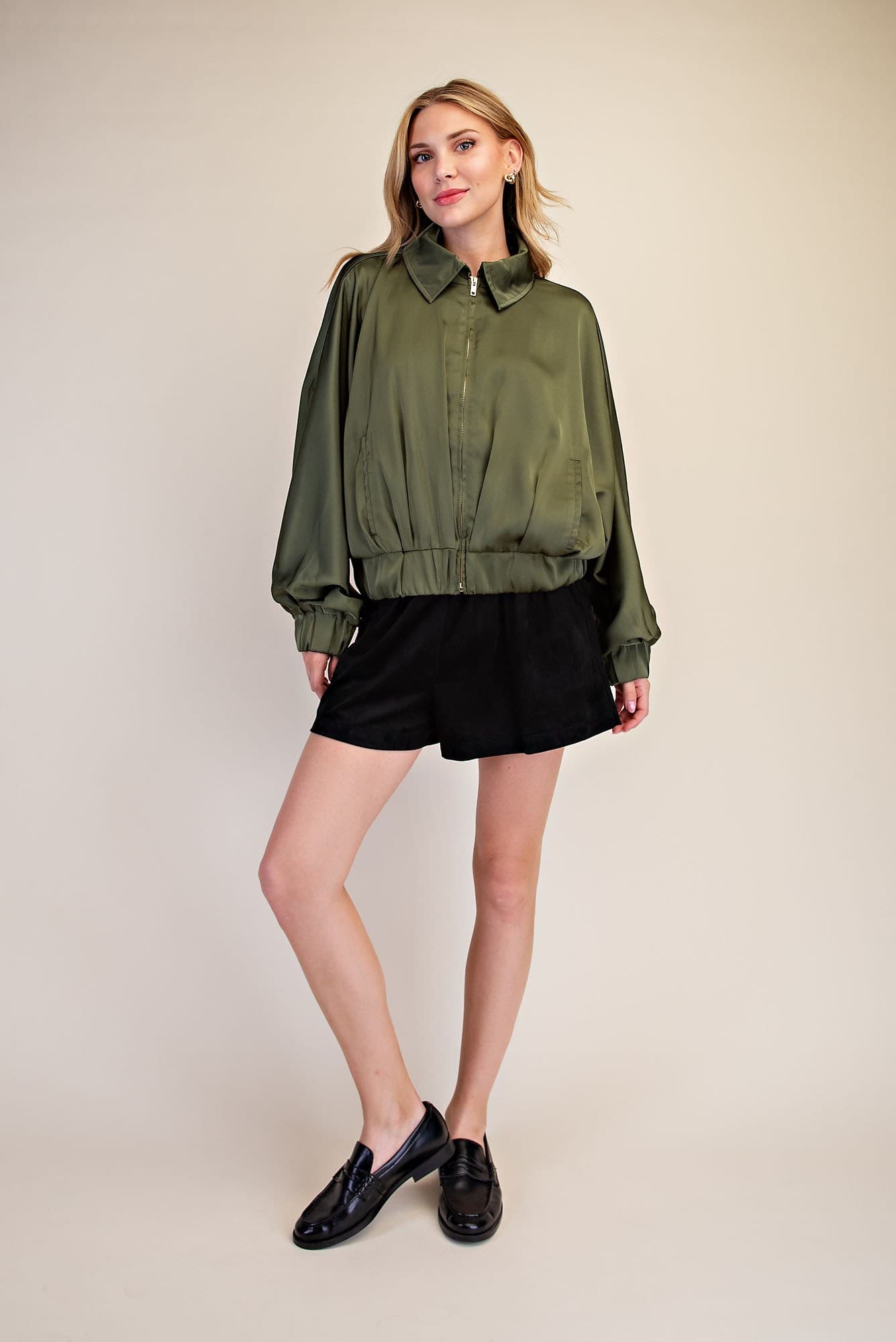 J8389 - OLIVE