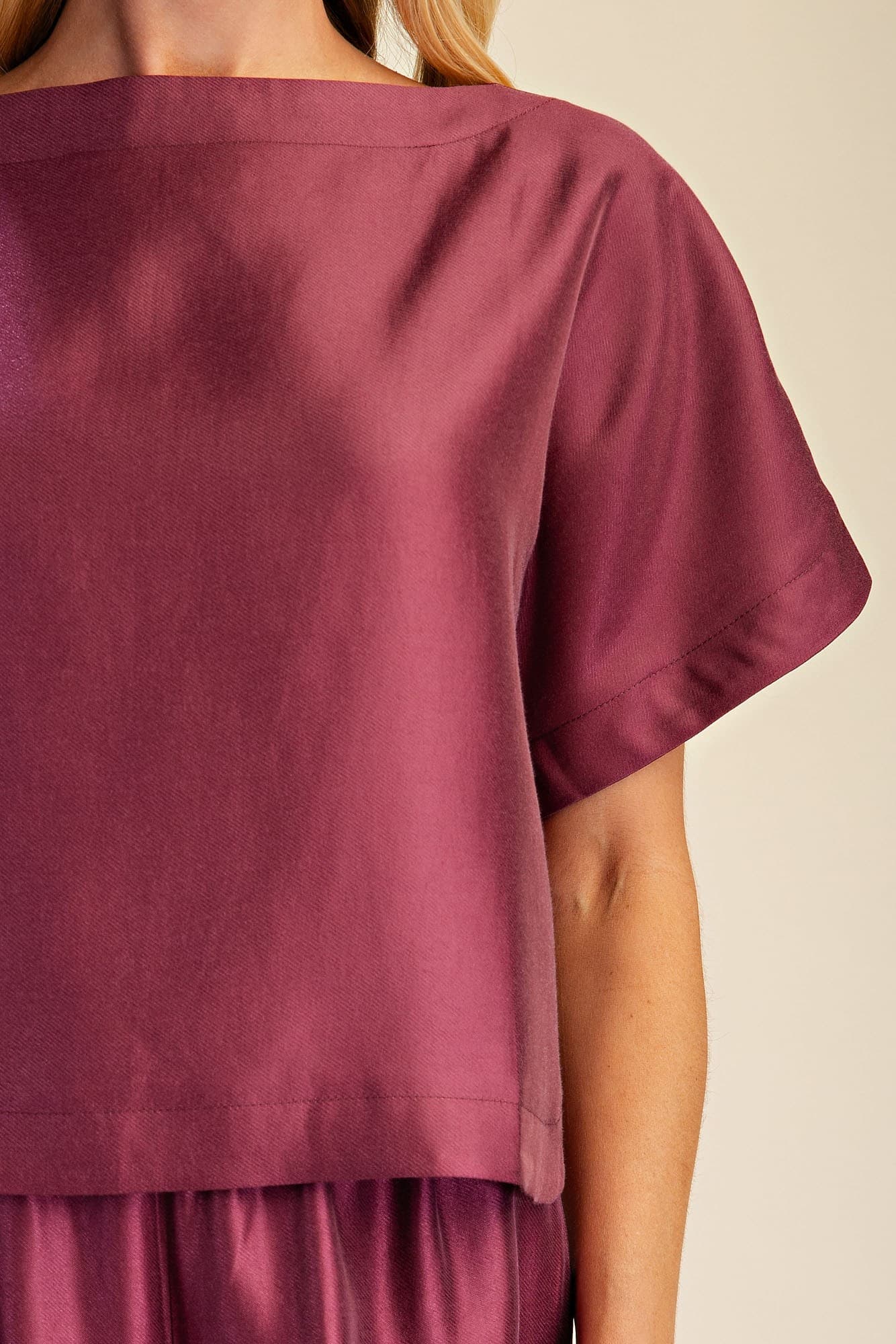 T8412 - BURGUNDY
