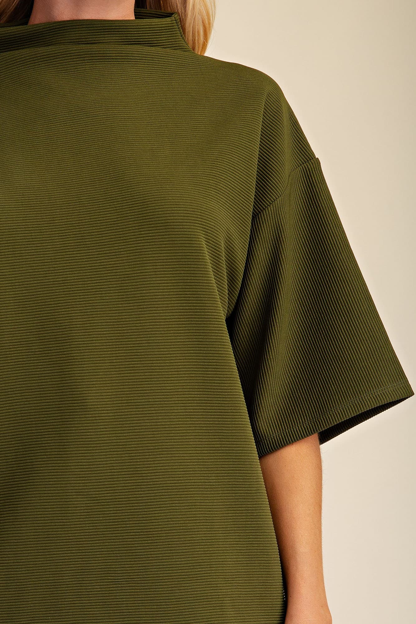 T8409 - OLIVE
