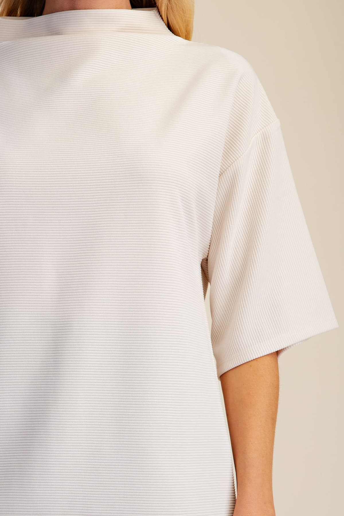 T8409 - IVORY