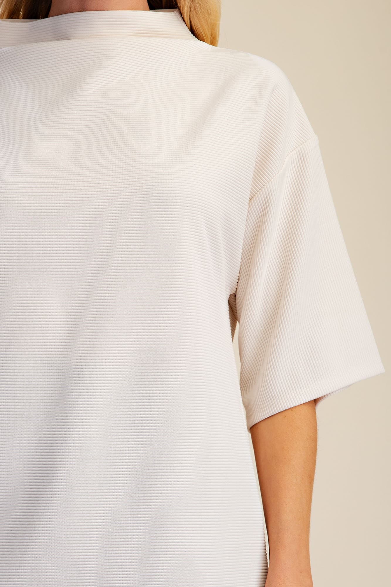 T8409 - IVORY