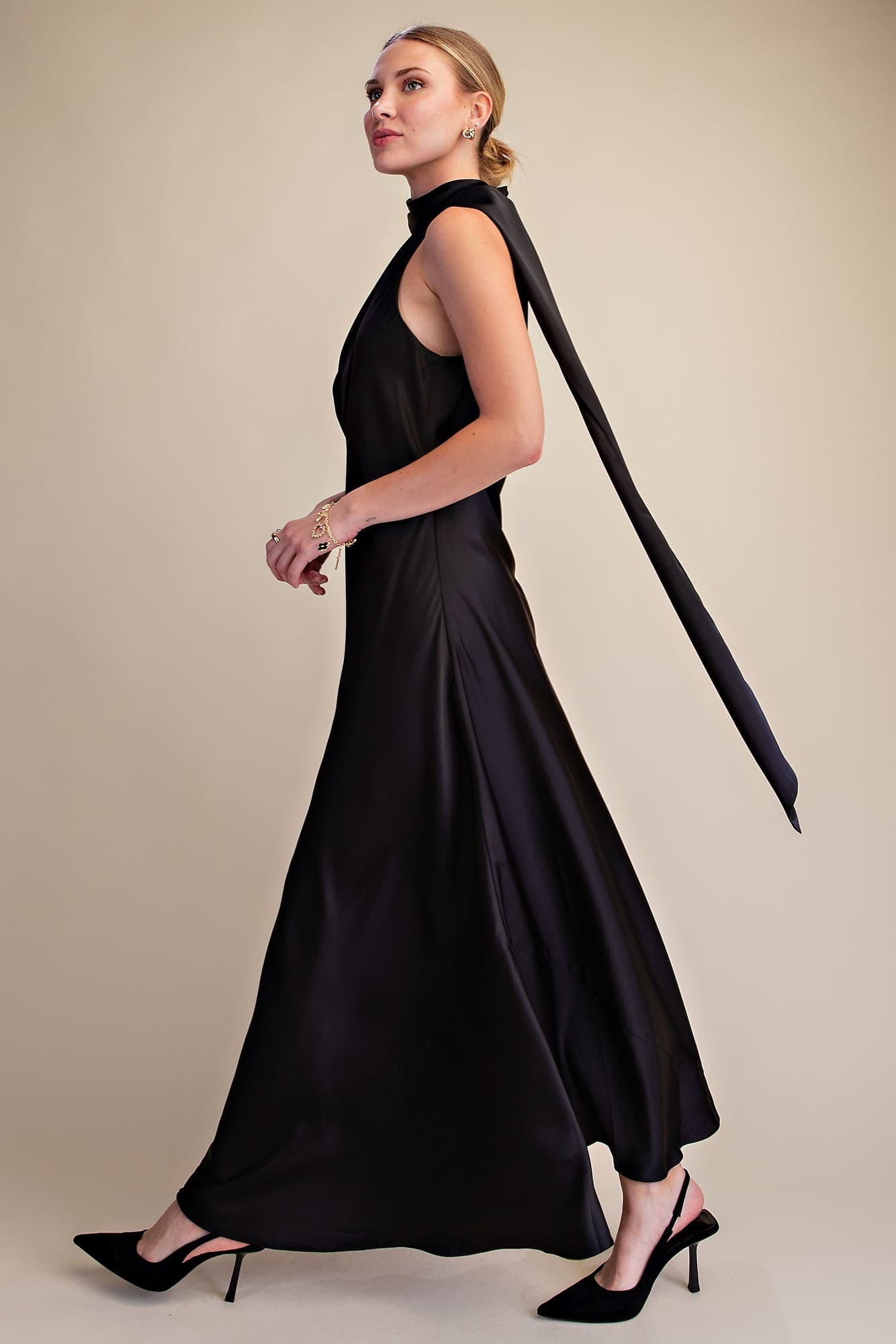 D9359 - BLACK