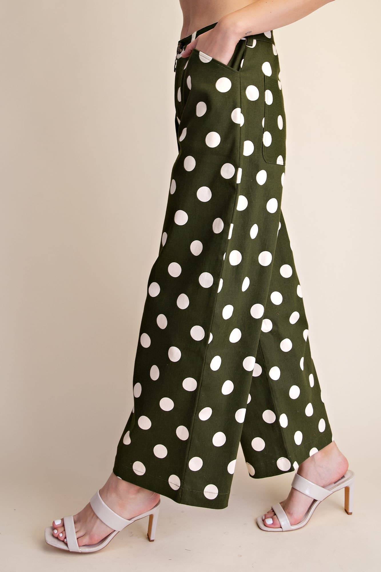 P8464 - OLIVE