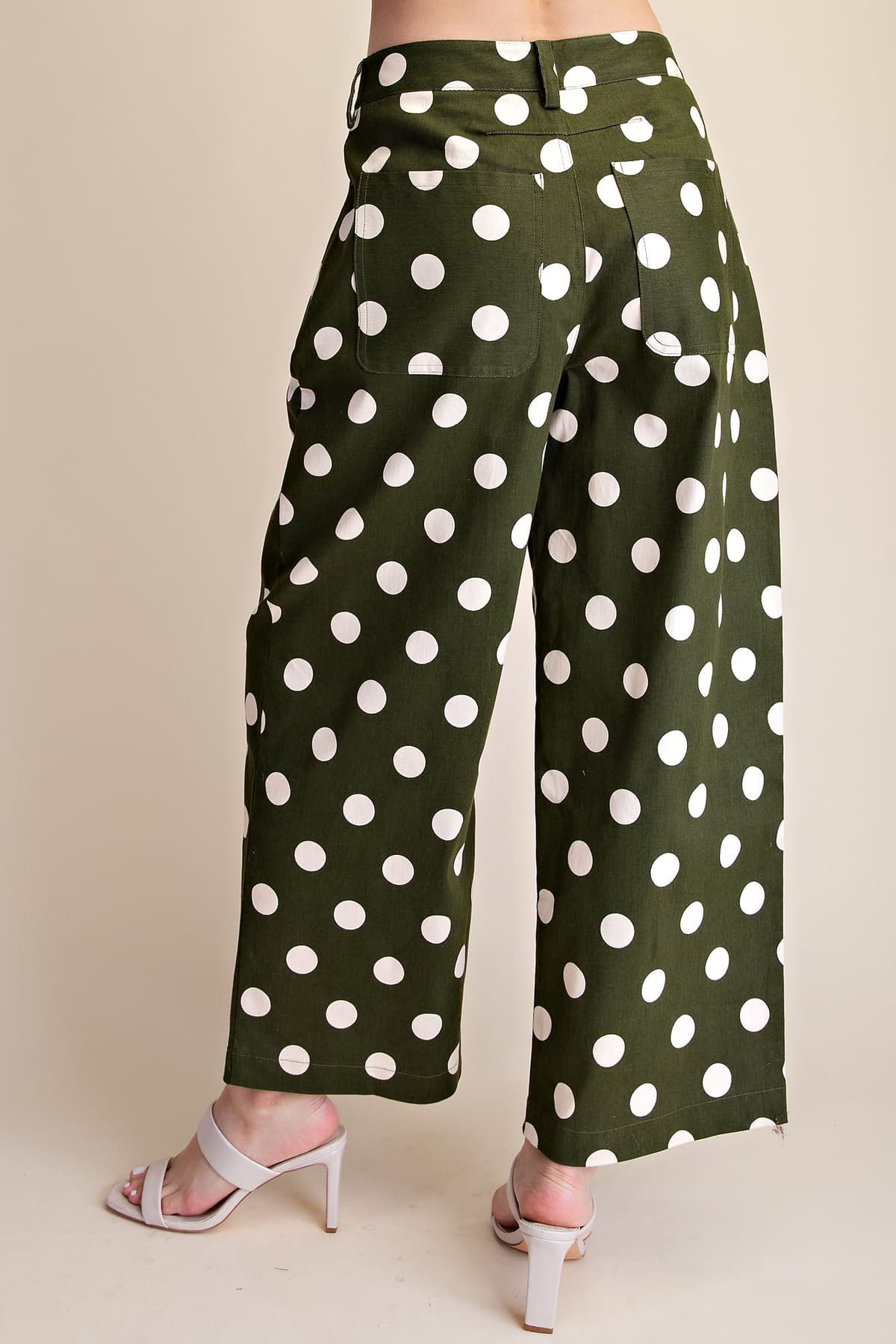 P8464 - OLIVE