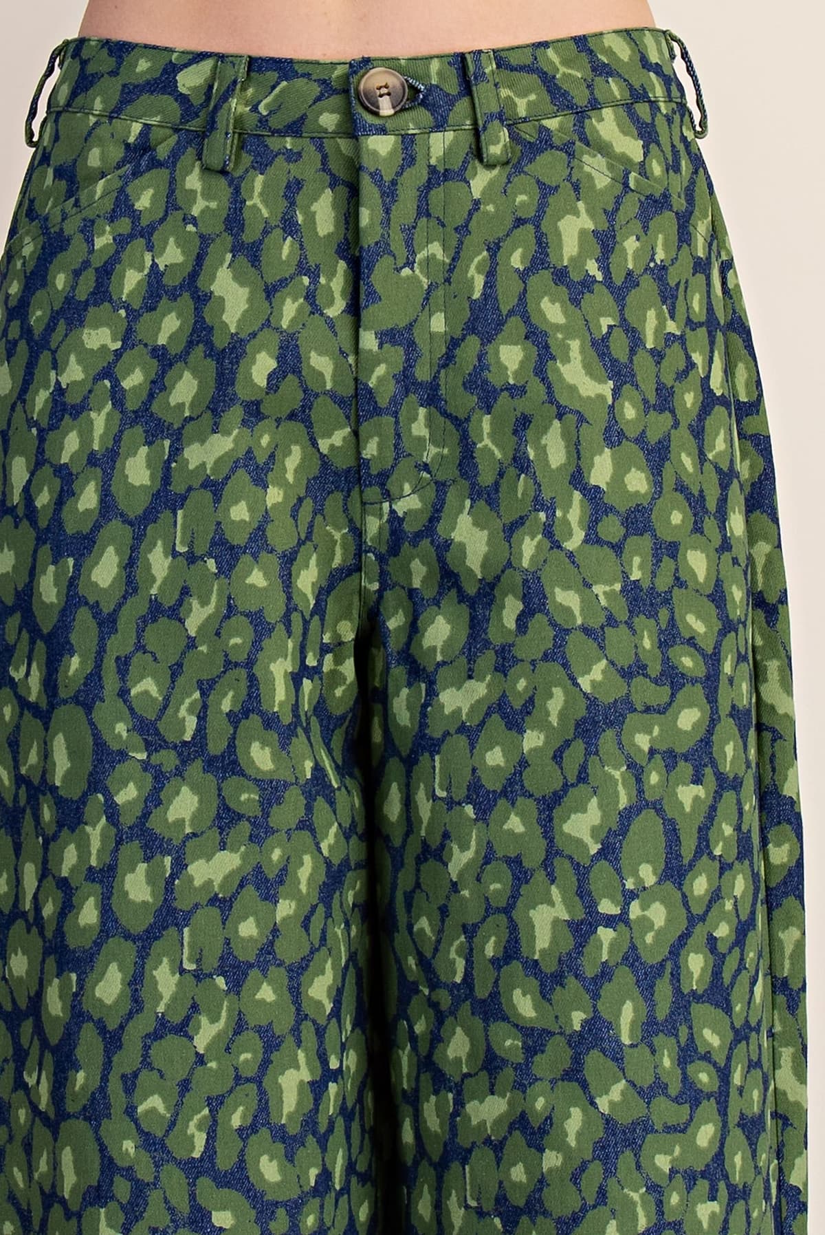 P8479 - GREEN