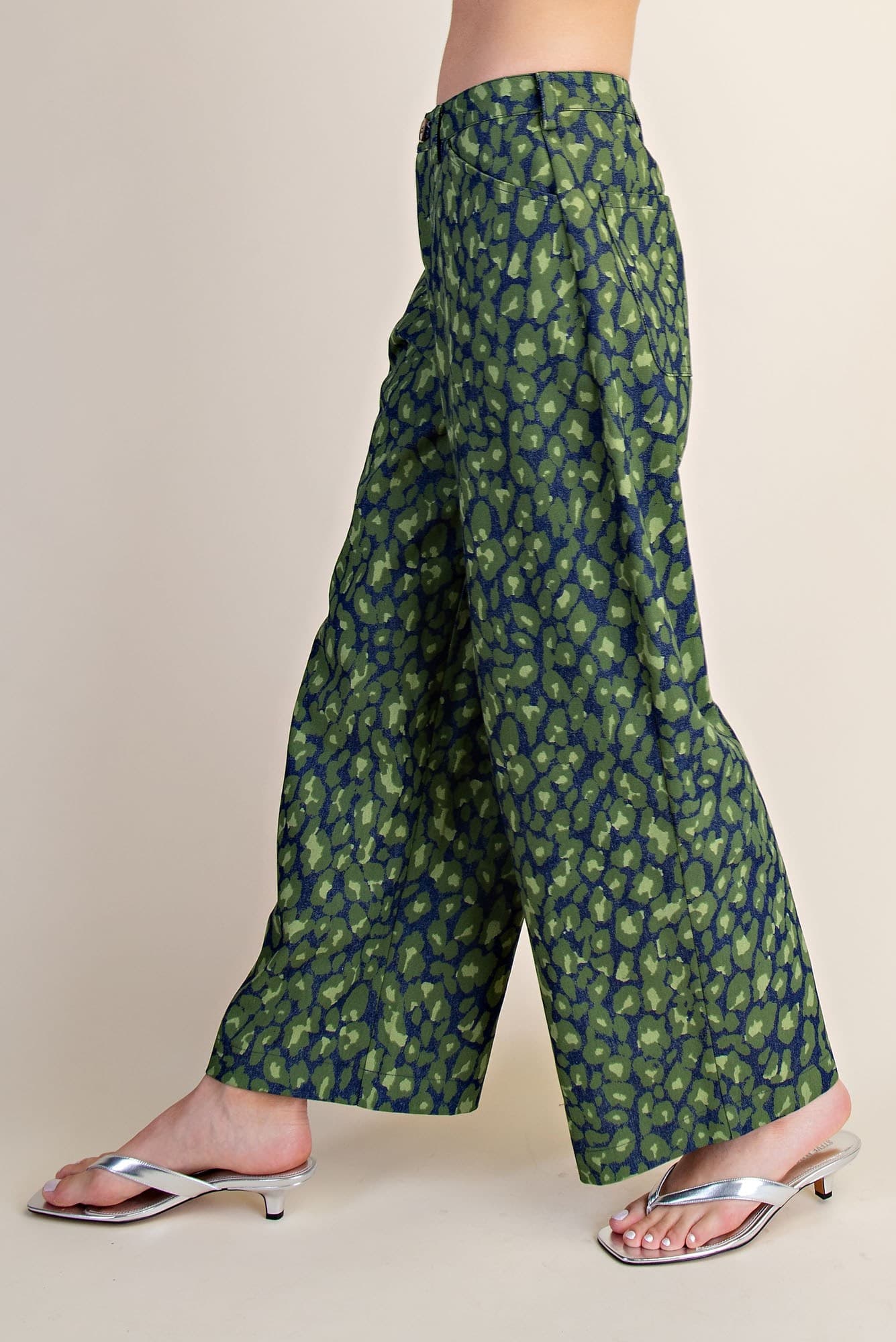 P8479 - GREEN