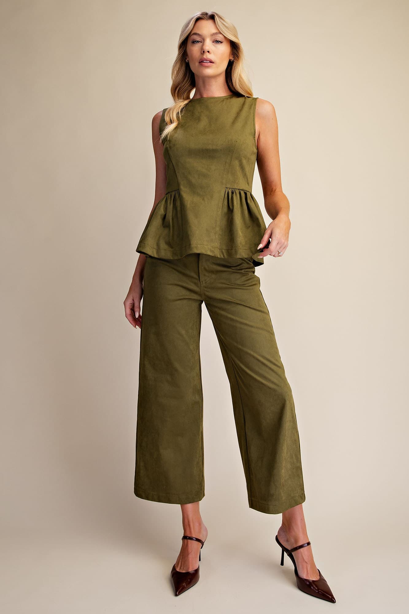 T8488 - OLIVE