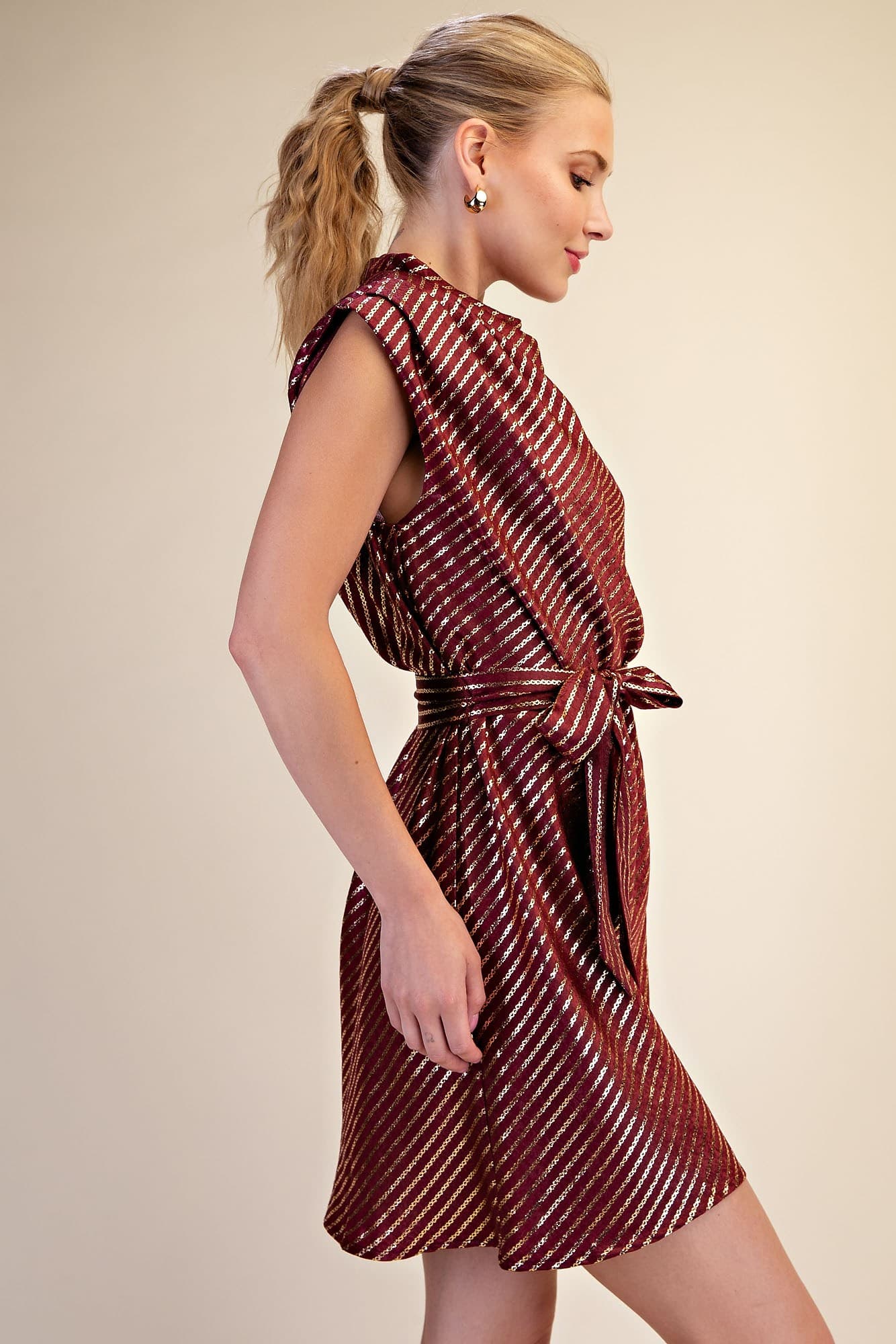 D8482 - BURGUNDY