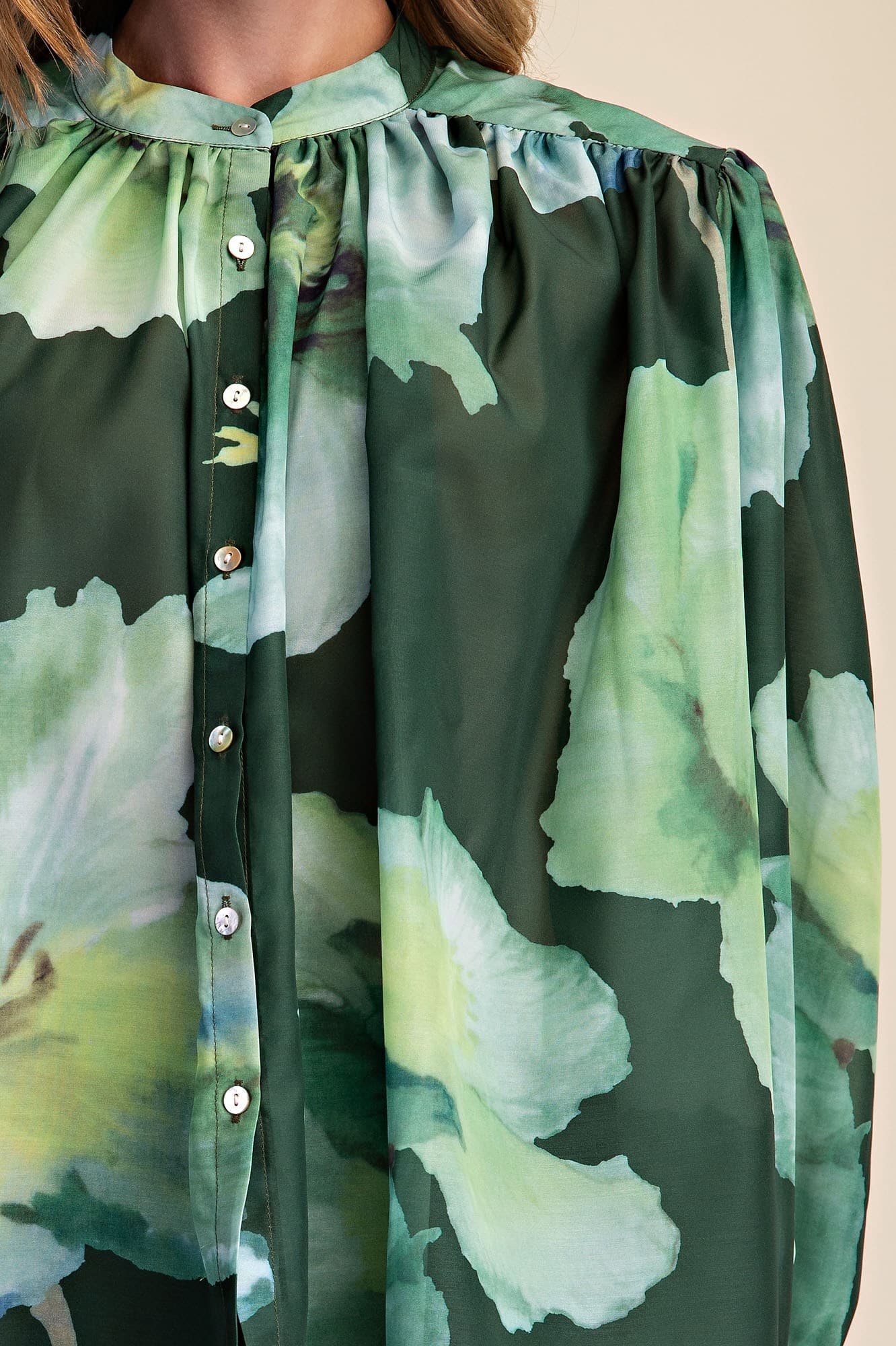 T8417 - OLIVE