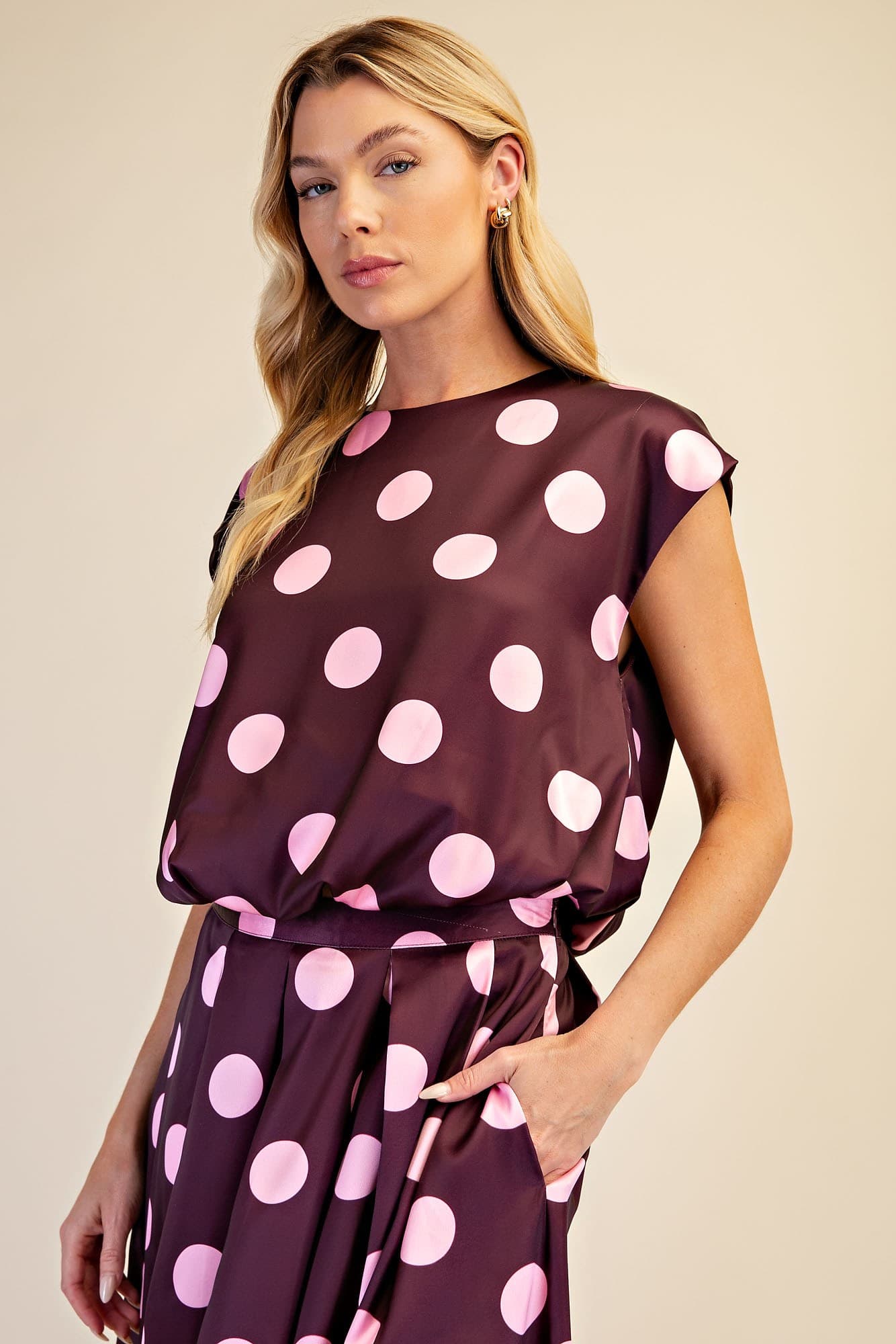 T8478 - PLUM