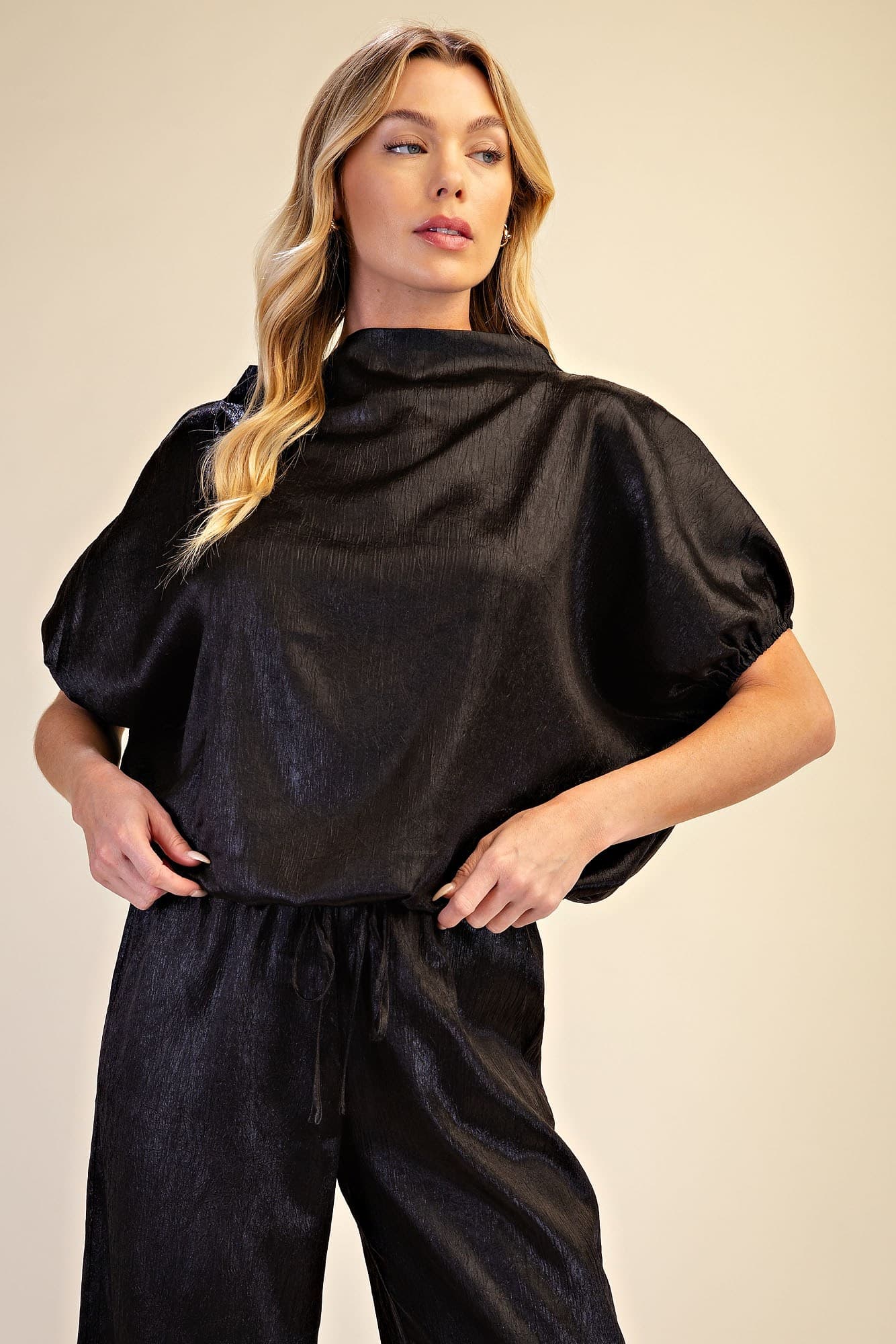 T9328 - BLACK