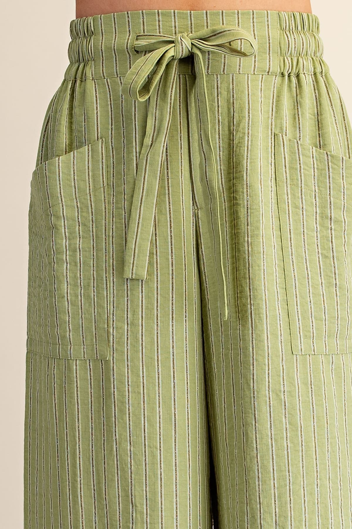 P8420 - LIGHT OLIVE