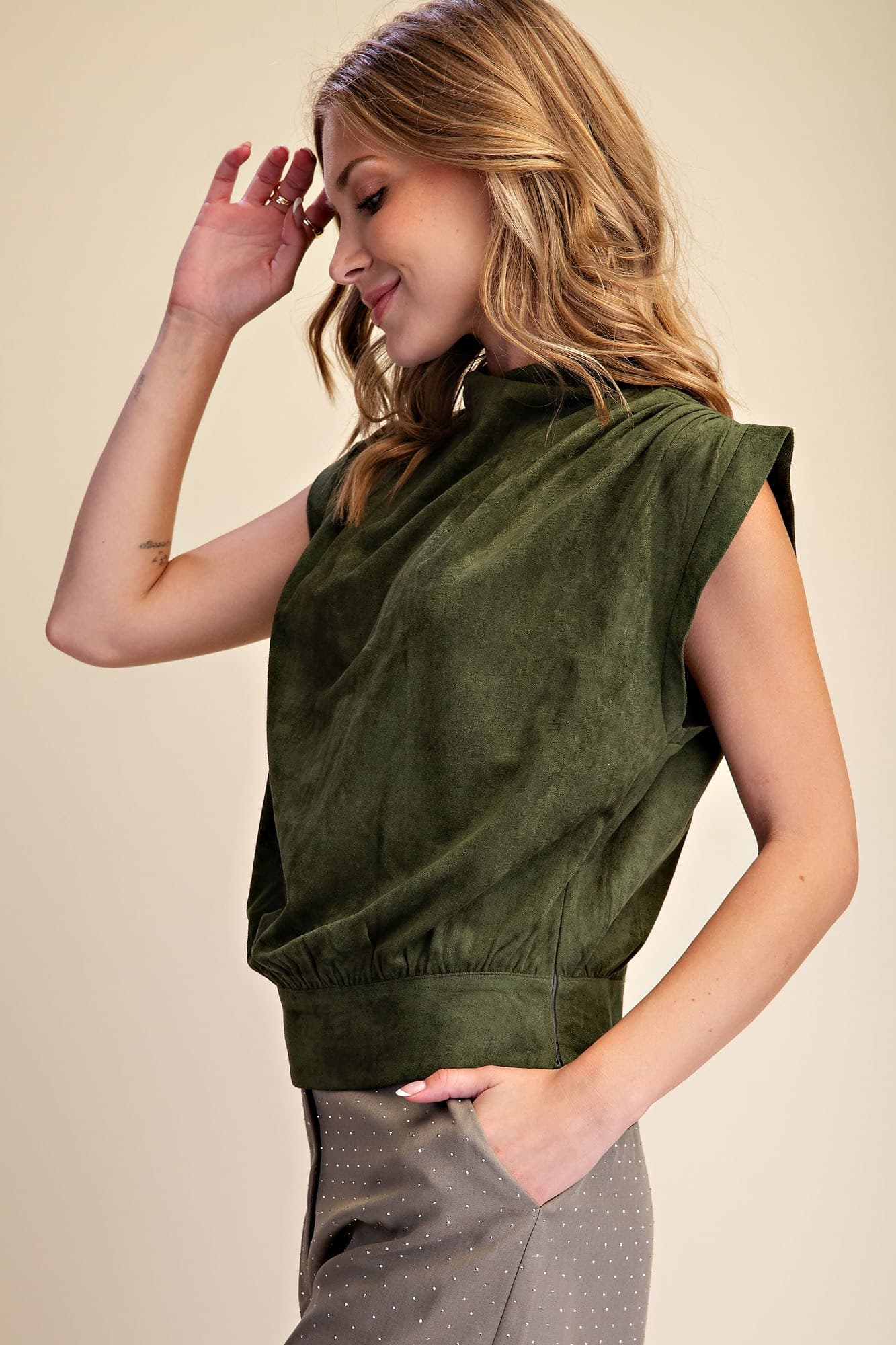 T9187 - OLIVE