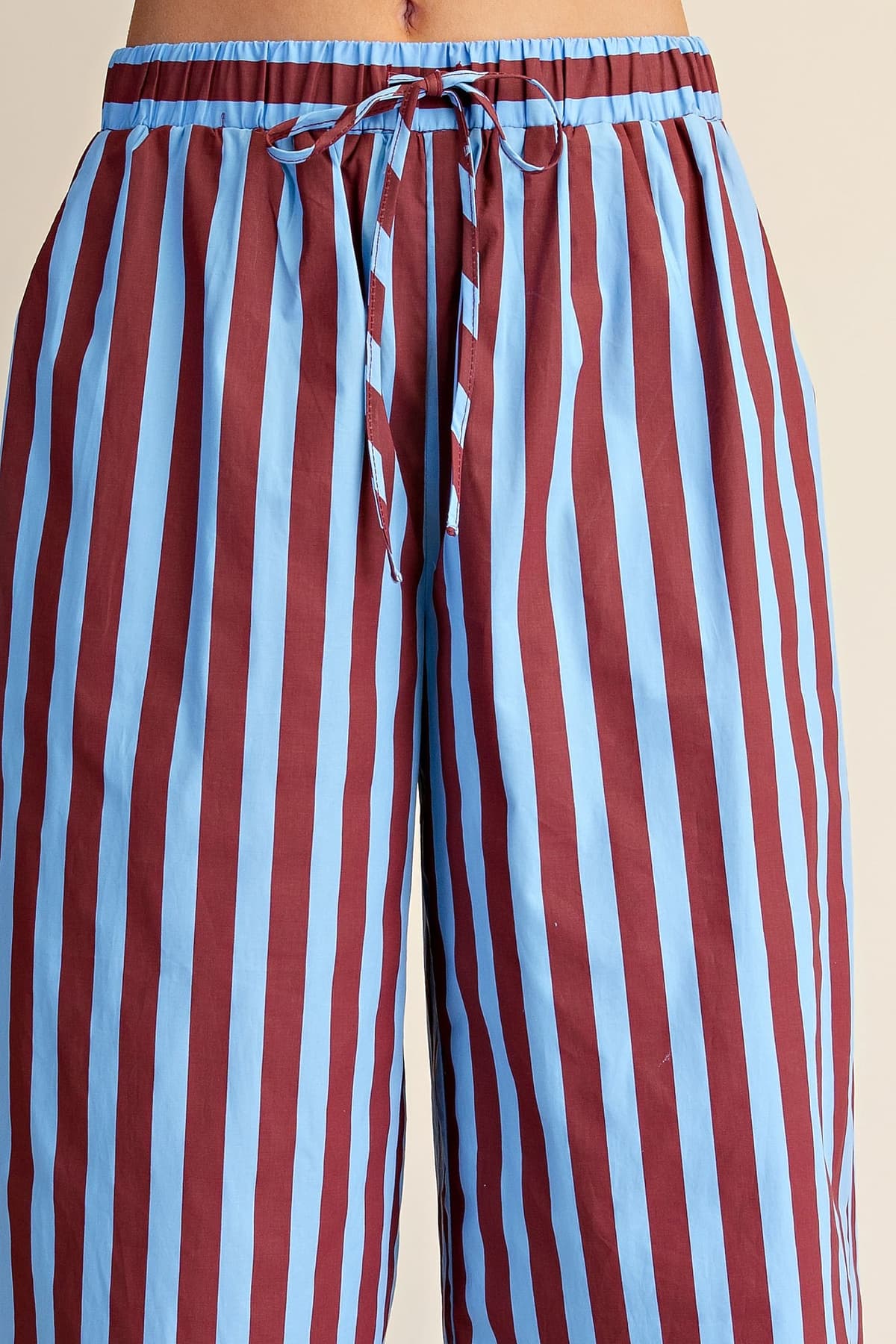 P8403 - BURGUNDY