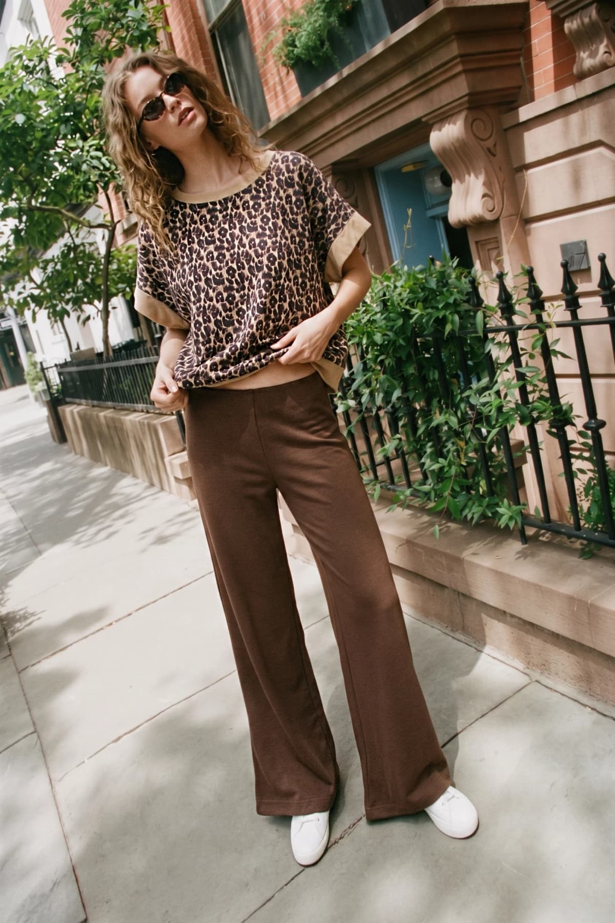 P9374 - BROWN