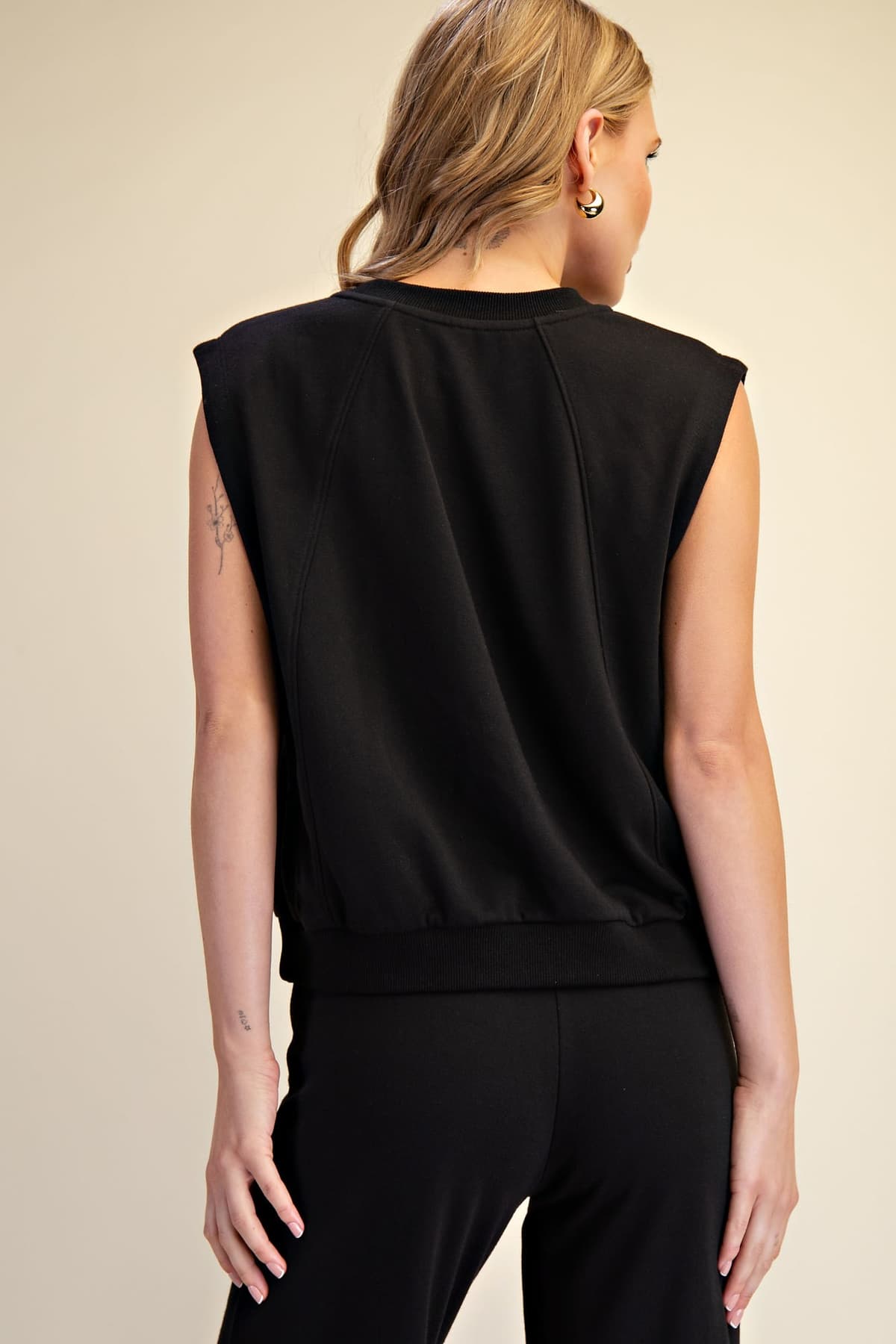 T9332 - BLACK