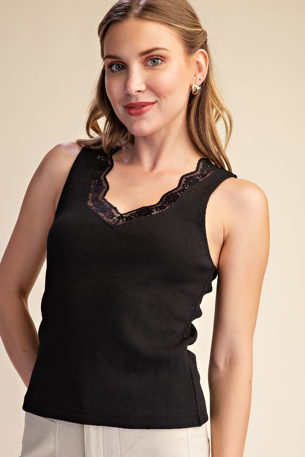 T8405 - BLACK