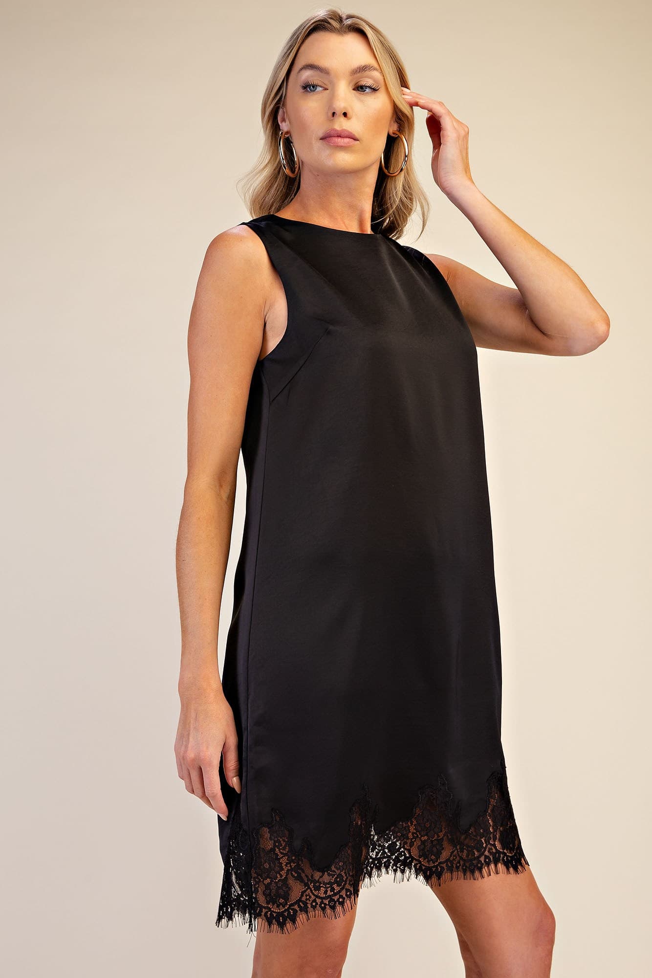 D9318 - BLACK
