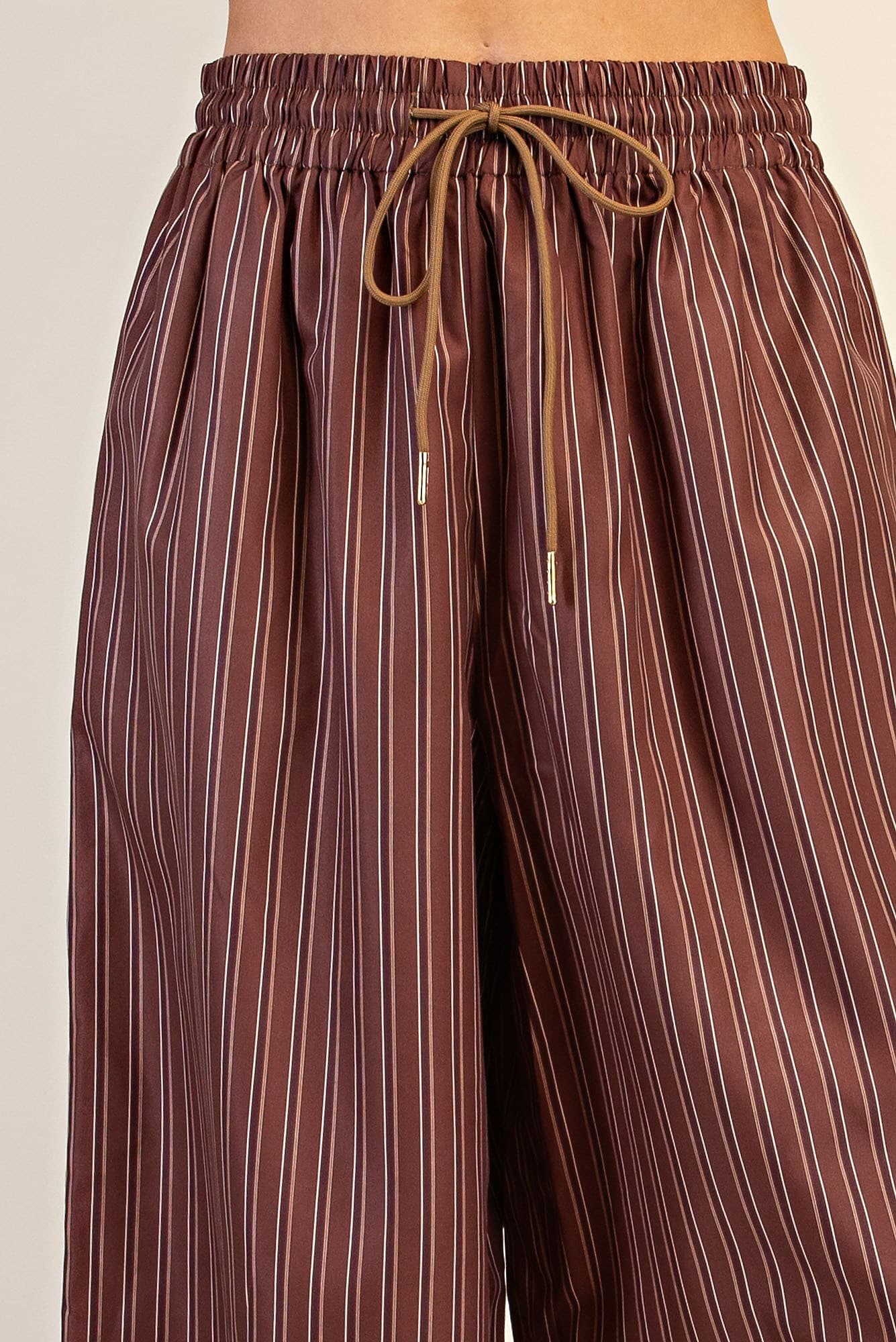 P8487 - BROWN