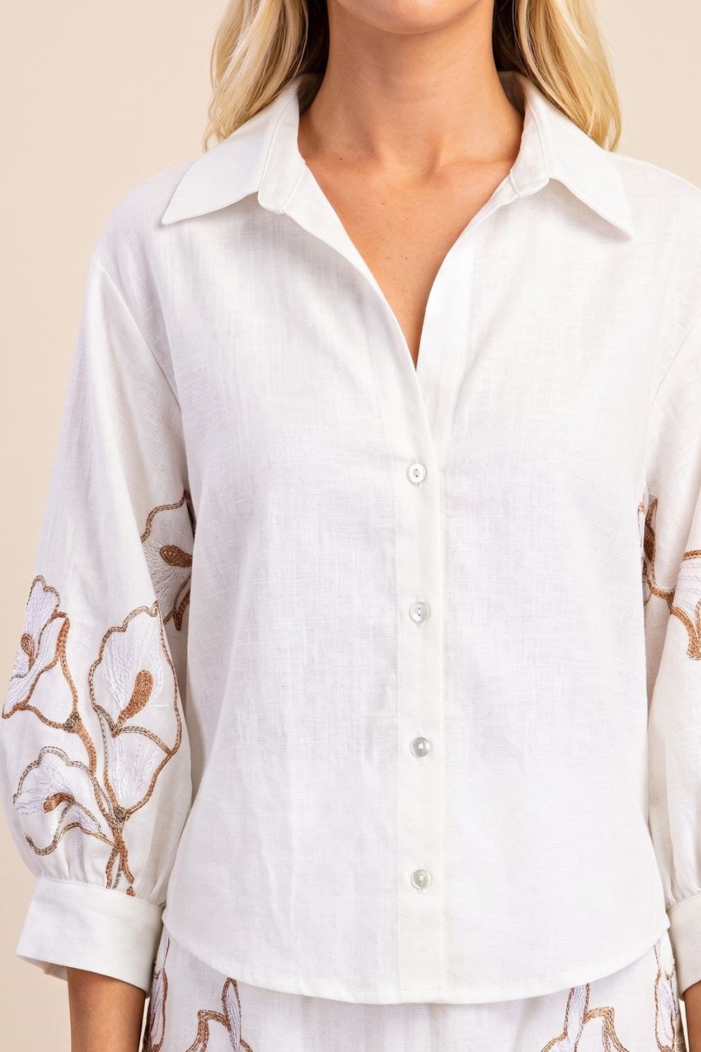 T8422 - WHITE