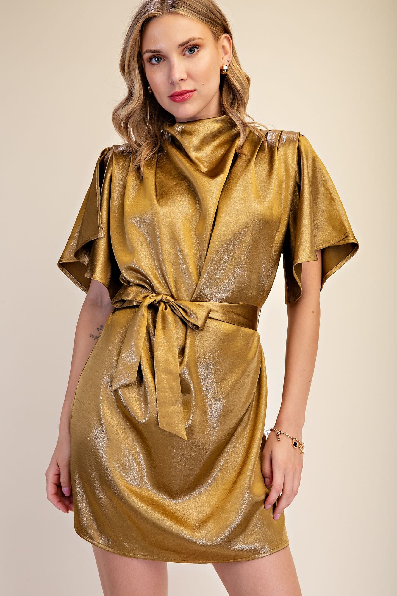D8450 - GOLD