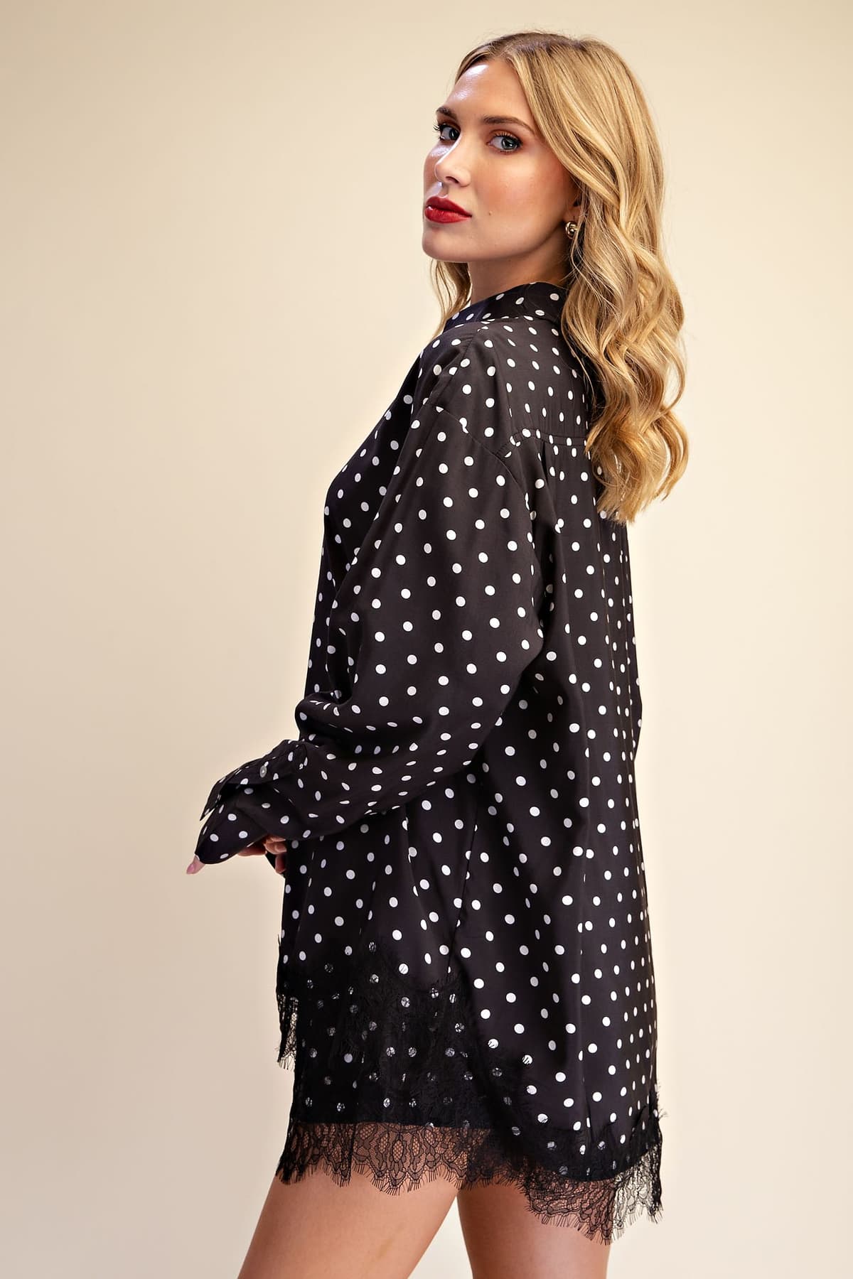 T8453 - BLACK