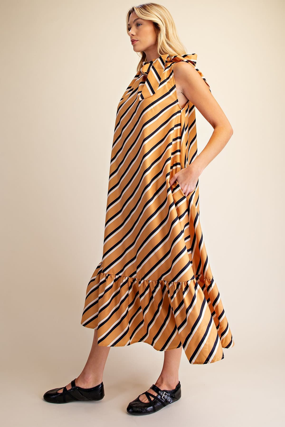 D8497 - MUSTARD