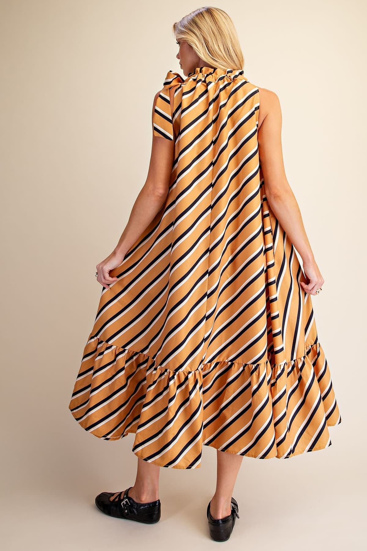 D8497 - MUSTARD