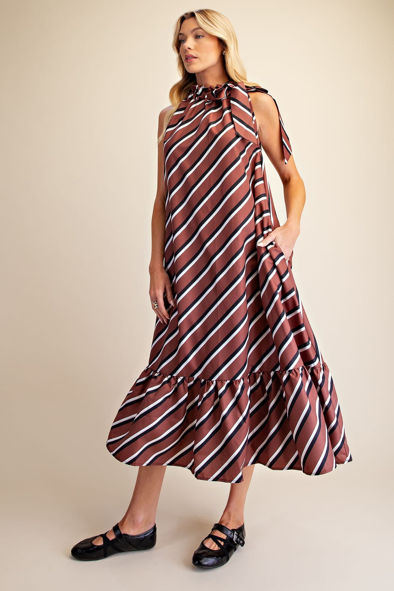 D8497 - BROWN