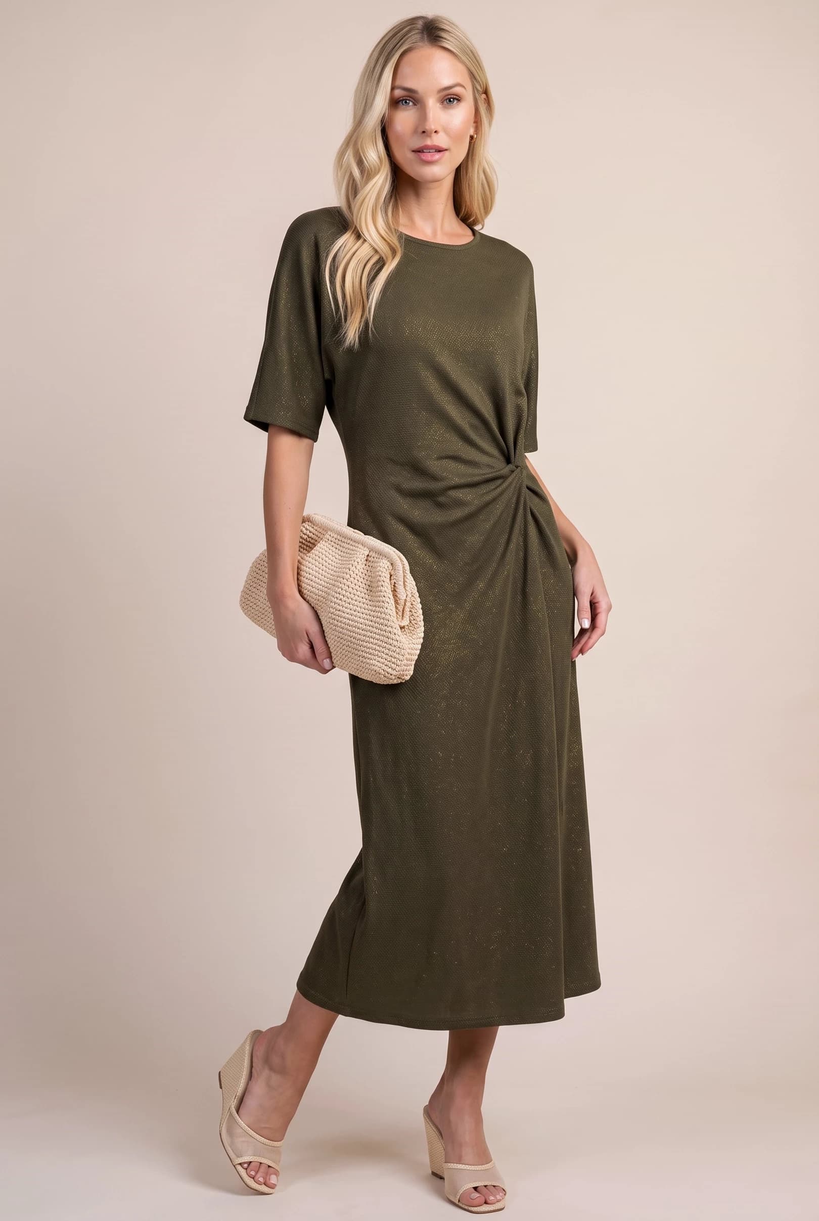 D8458 - OLIVE