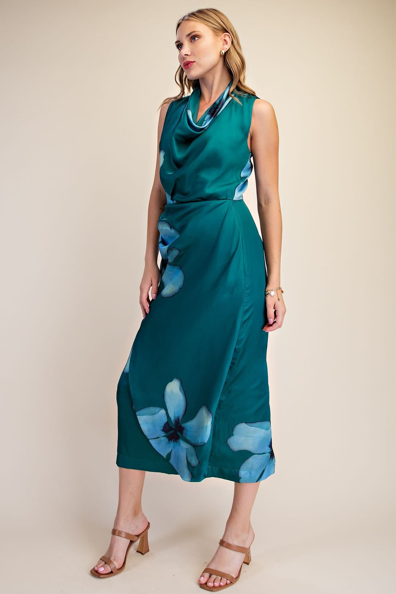 D8457 - GREEN